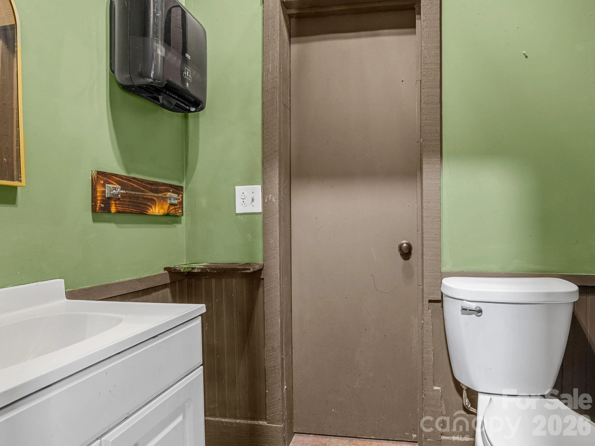 1487 Hayes Road - Photo 30