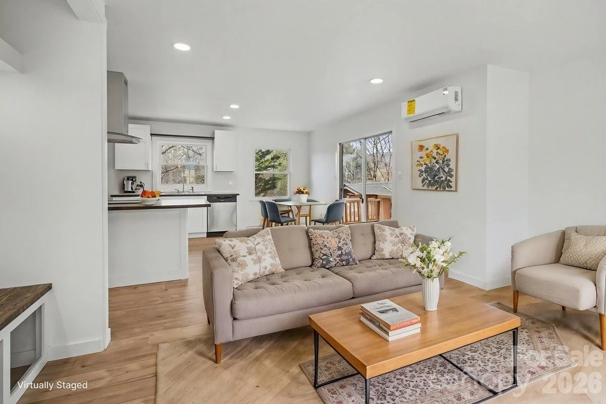 40 Evelake Drive - Photo 3