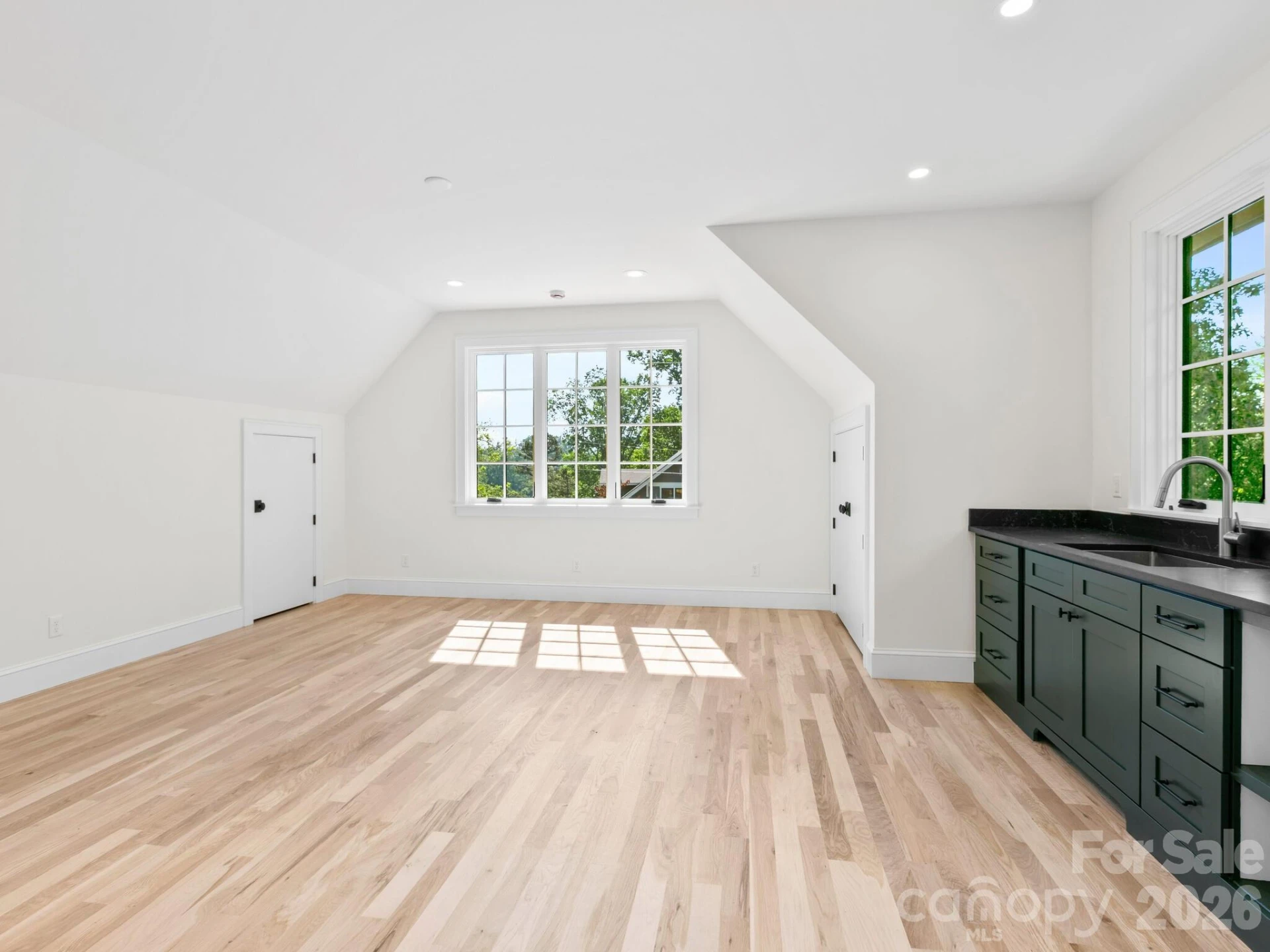 18 Normandy Road - Photo 32
