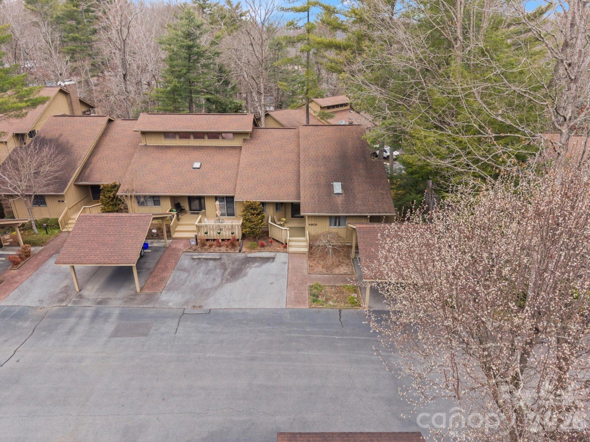 301 N Scarlet Oak Lane - Photo 2
