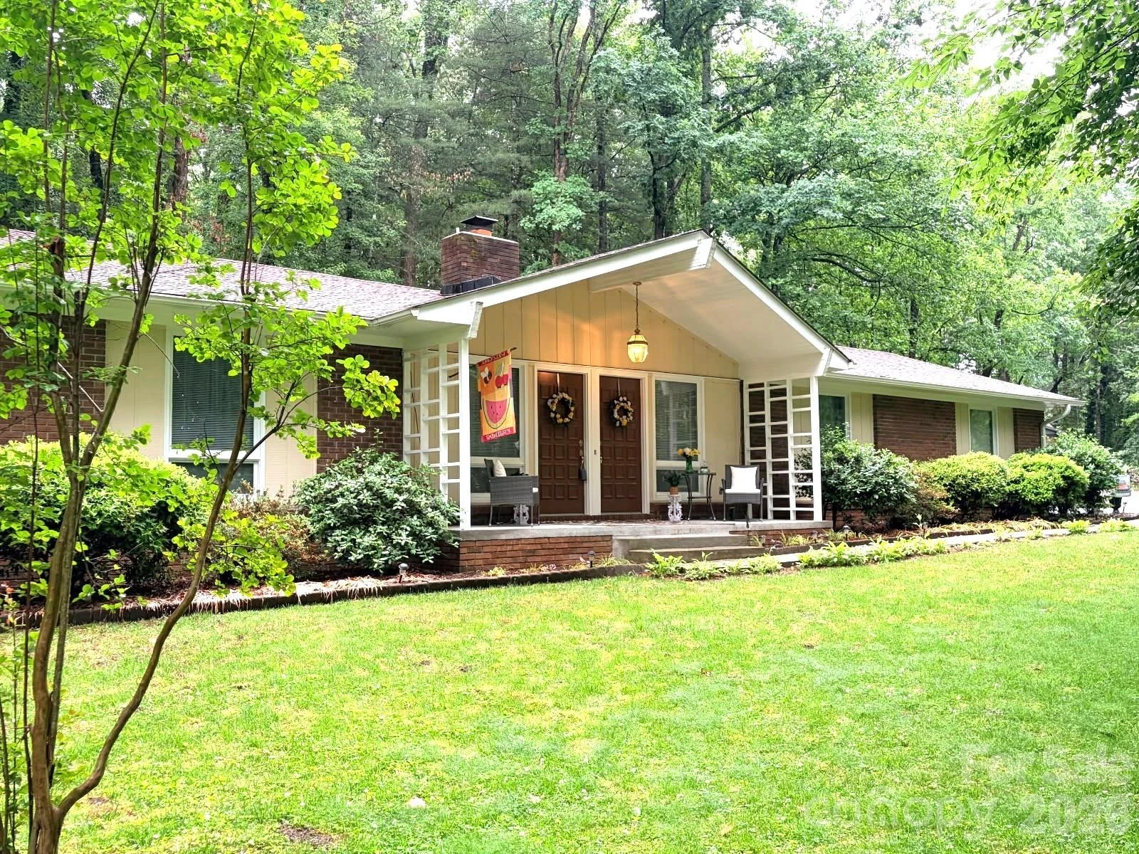 106 E Laurel Lane - Photo 2