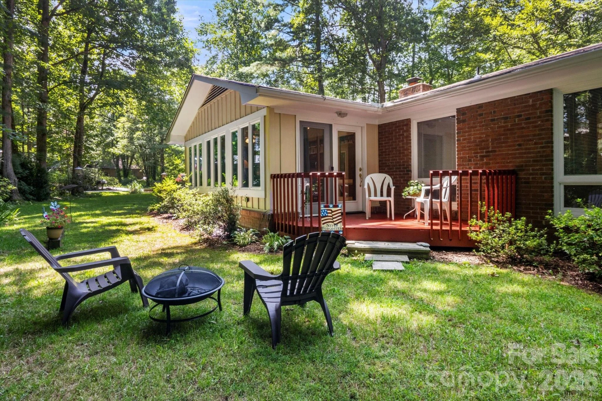 106 E Laurel Lane - Photo 33