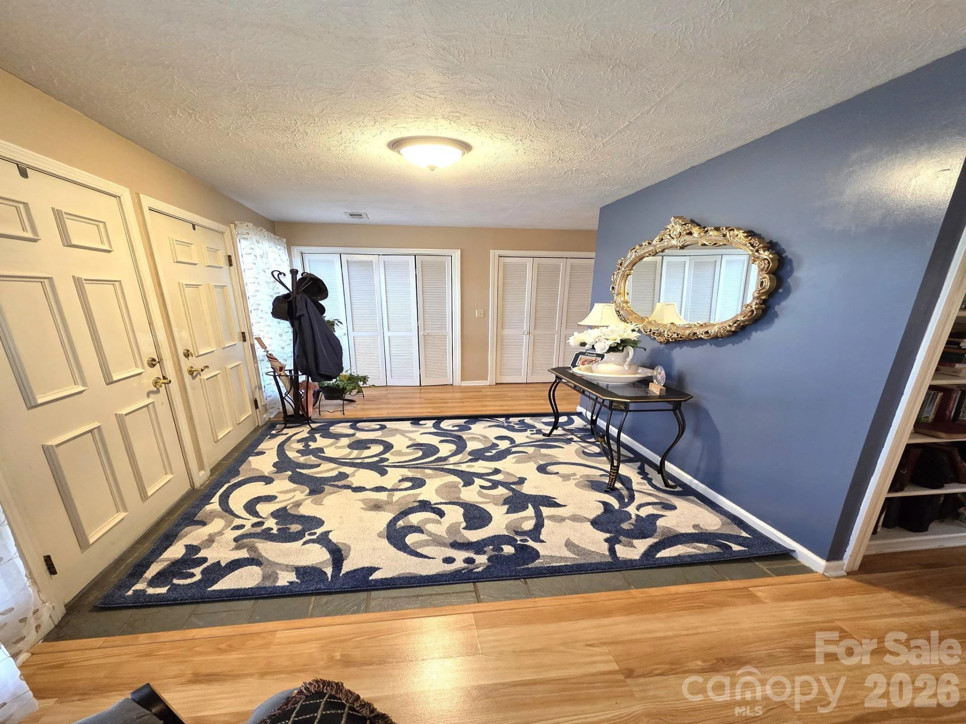 106 E Laurel Lane - Photo 9