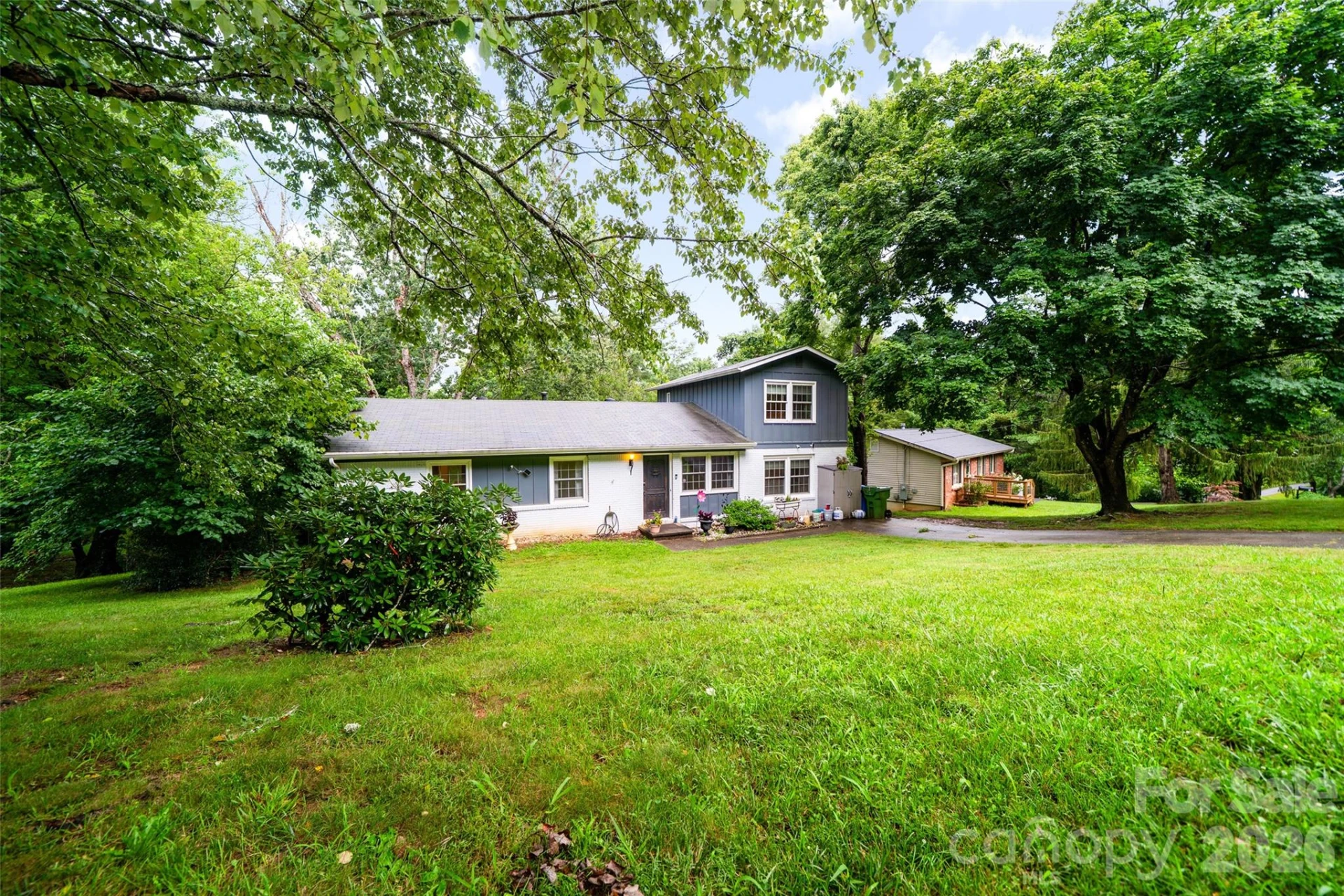6 Hillview Circle - Photo 2