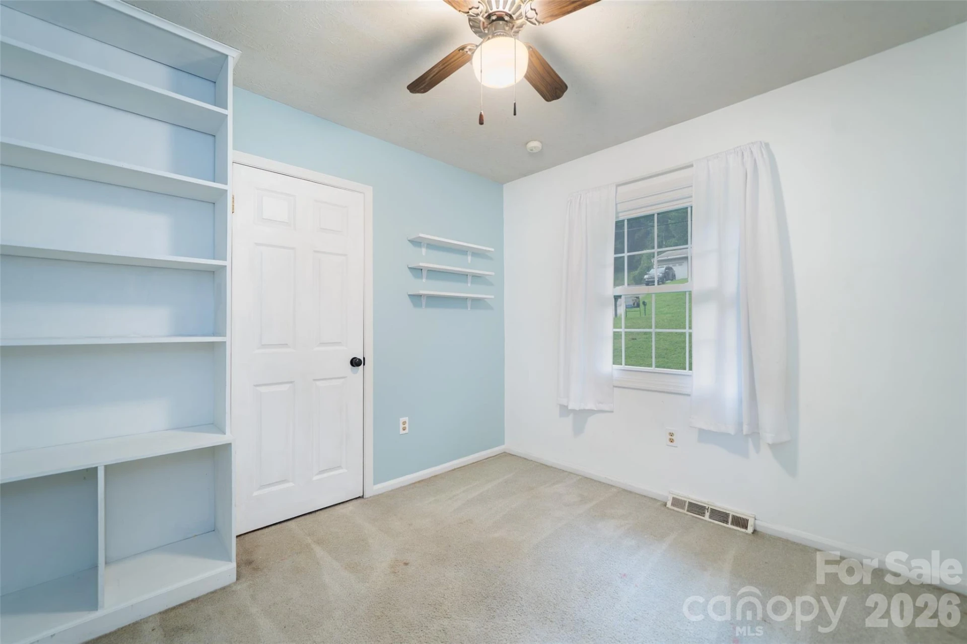 6 Hillview Circle - Photo 14
