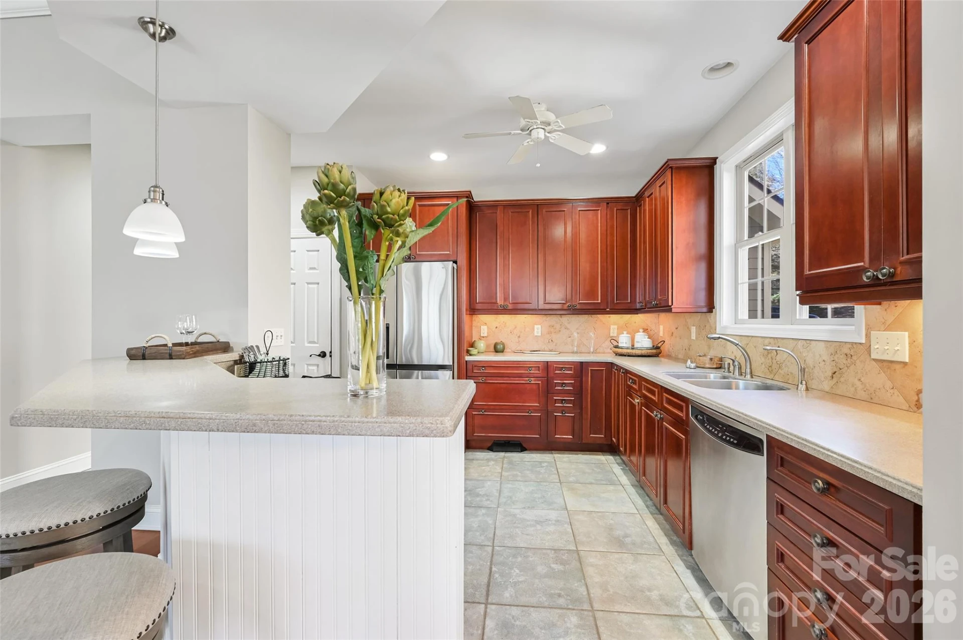43 S Kuykendall Court - Photo 13