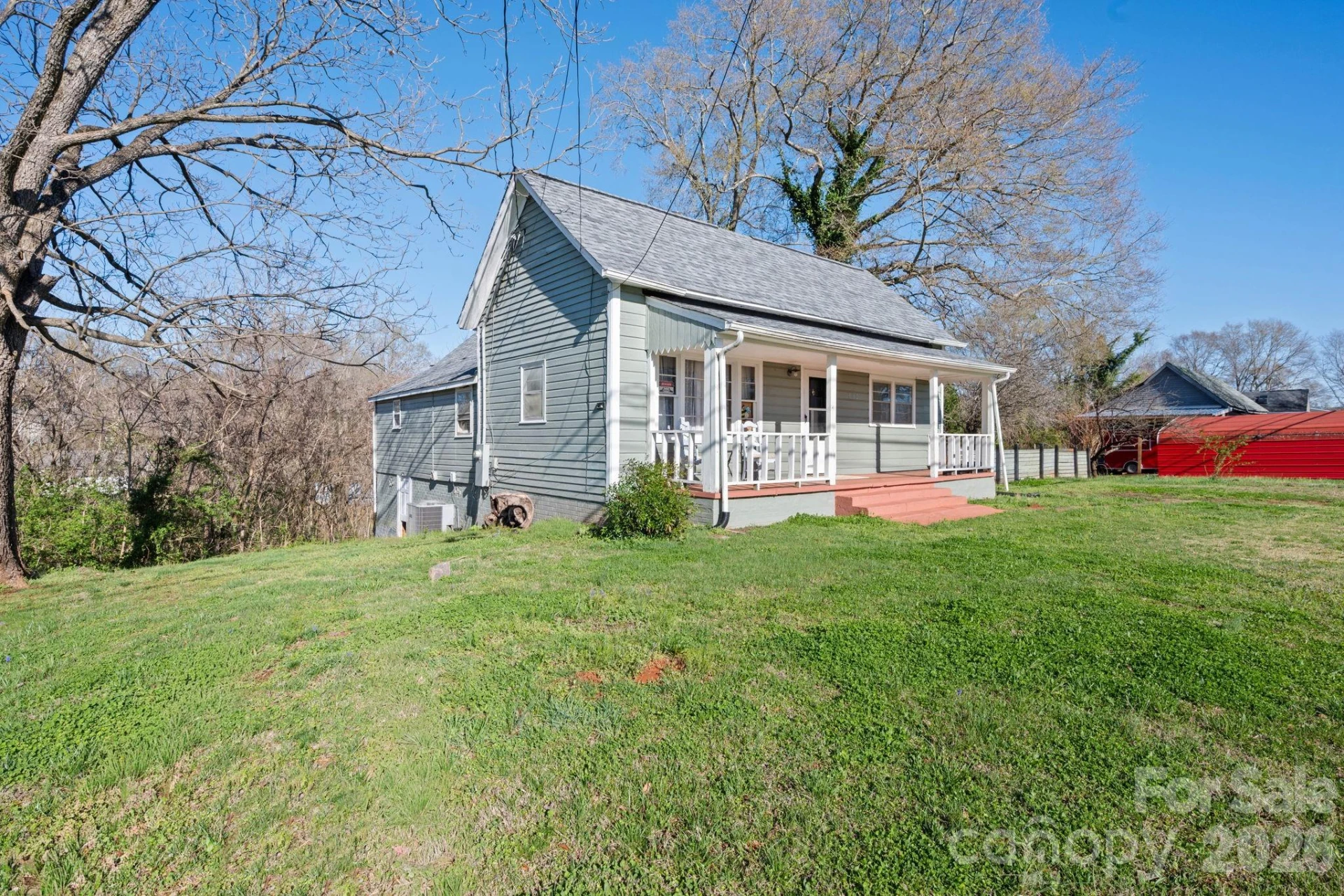 192 Spencer Street - Photo 2