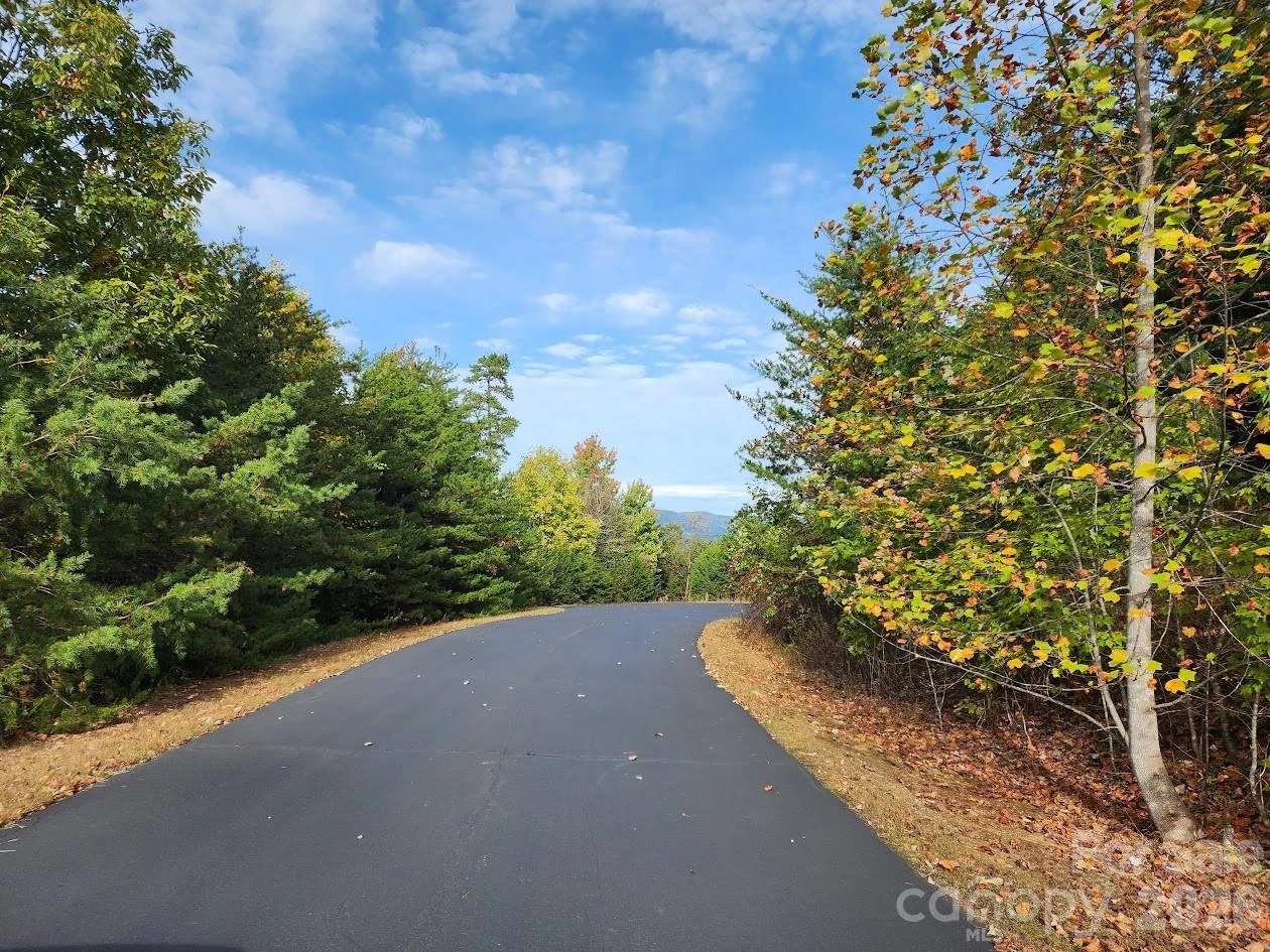 109 Ampersand Trail
