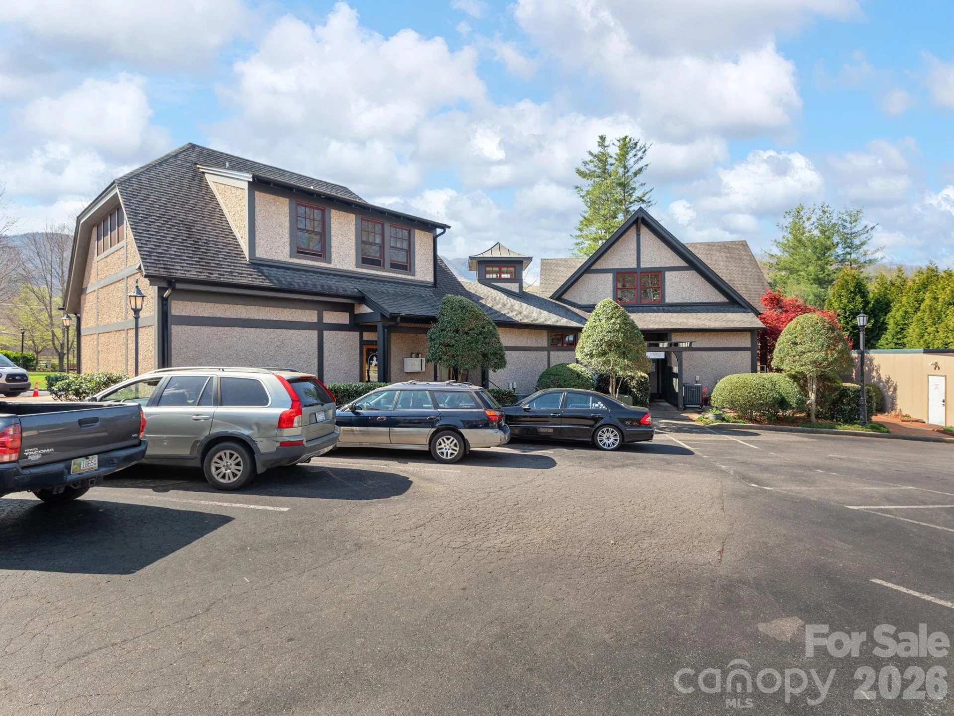 2 E Market Street - Photo 9