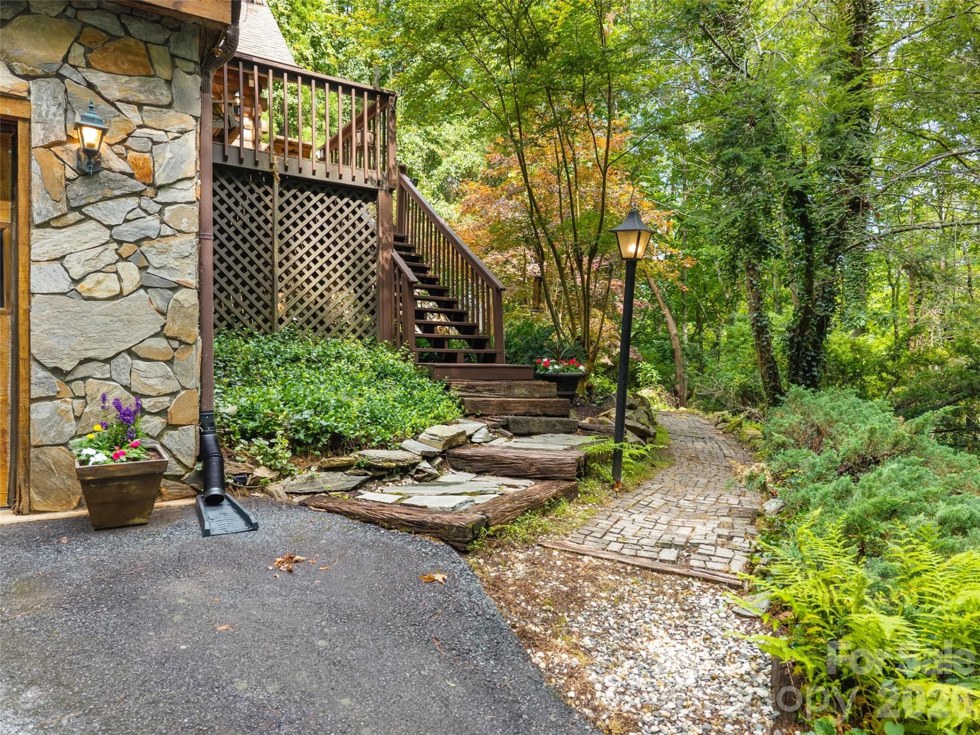 6 Ravenwood Lane - Photo 4