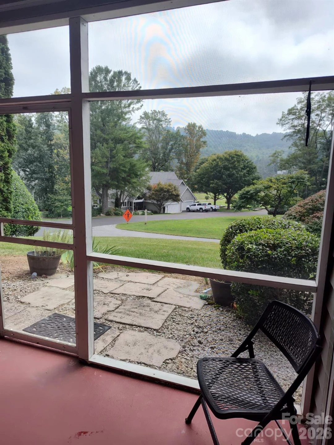 111 BLUFFVIEW Lane - Photo 21