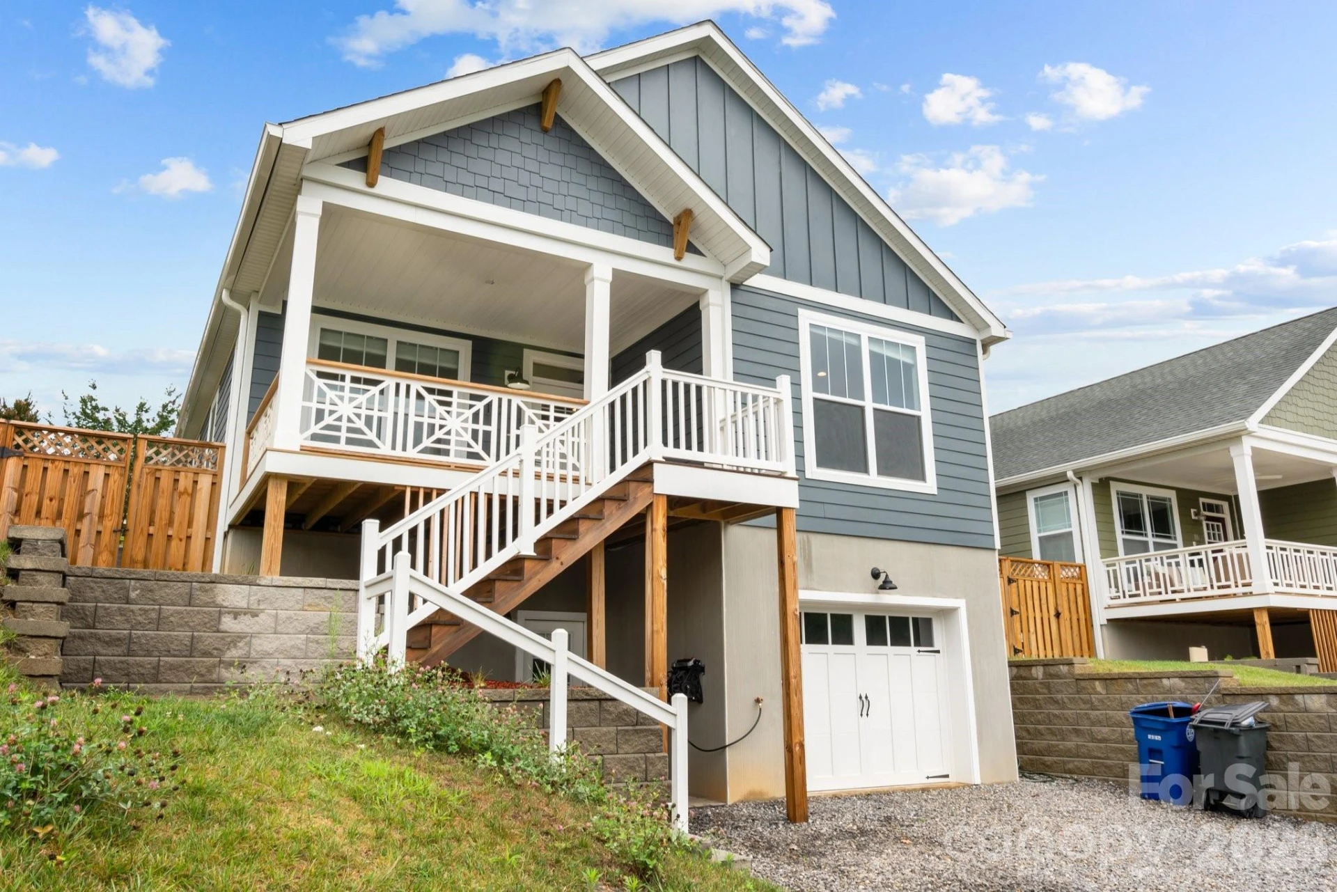 1112 Blueview Drive - Photo 2