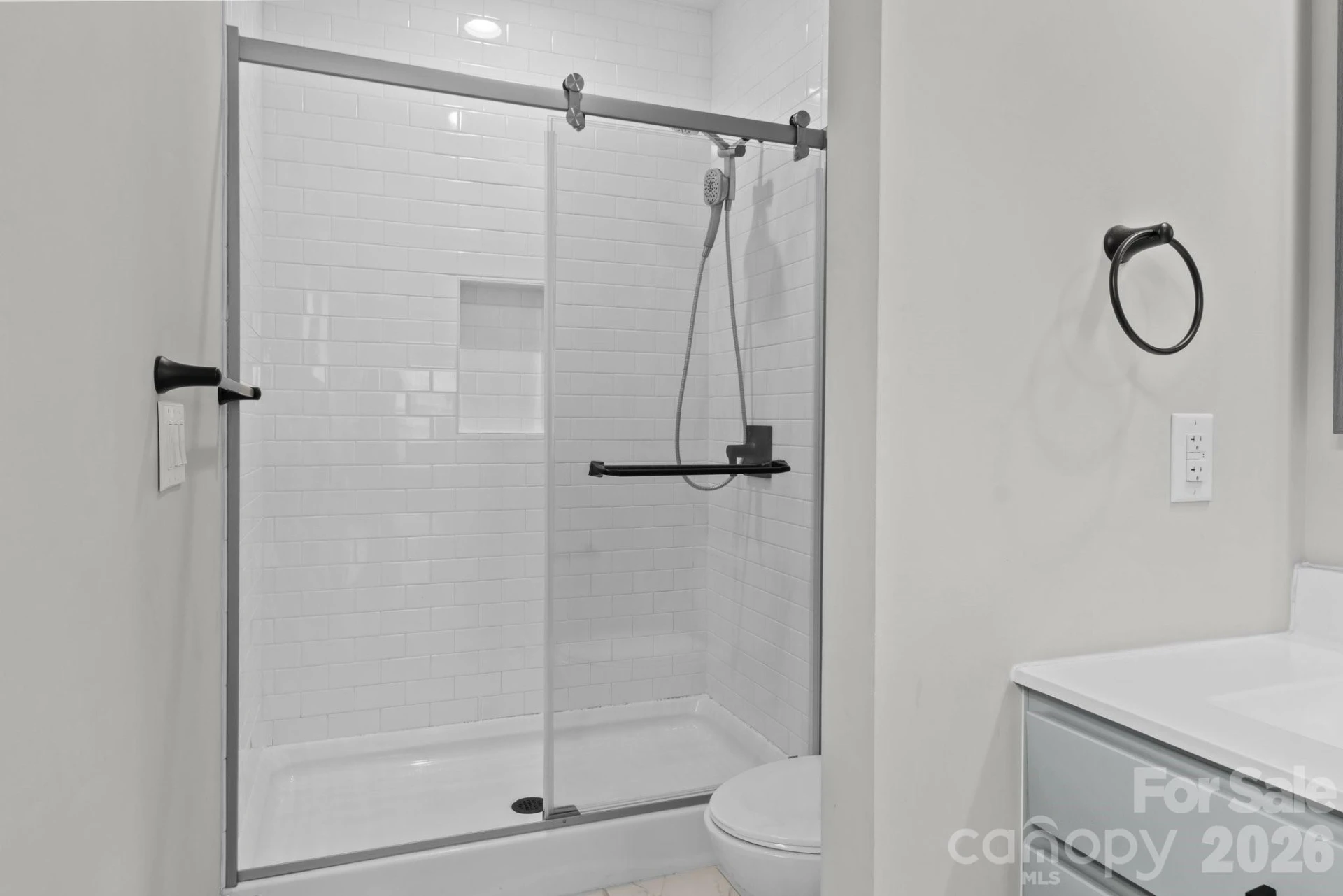 1112 Blueview Drive - Photo 18