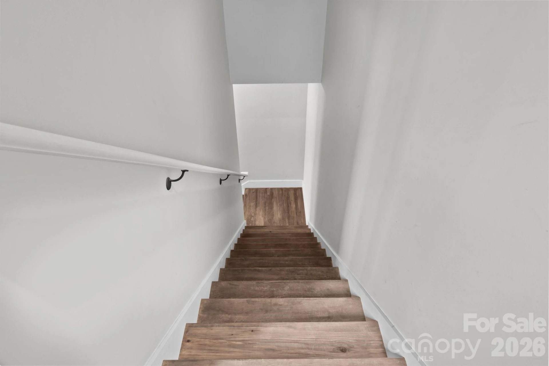 1112 Blueview Drive - Photo 19