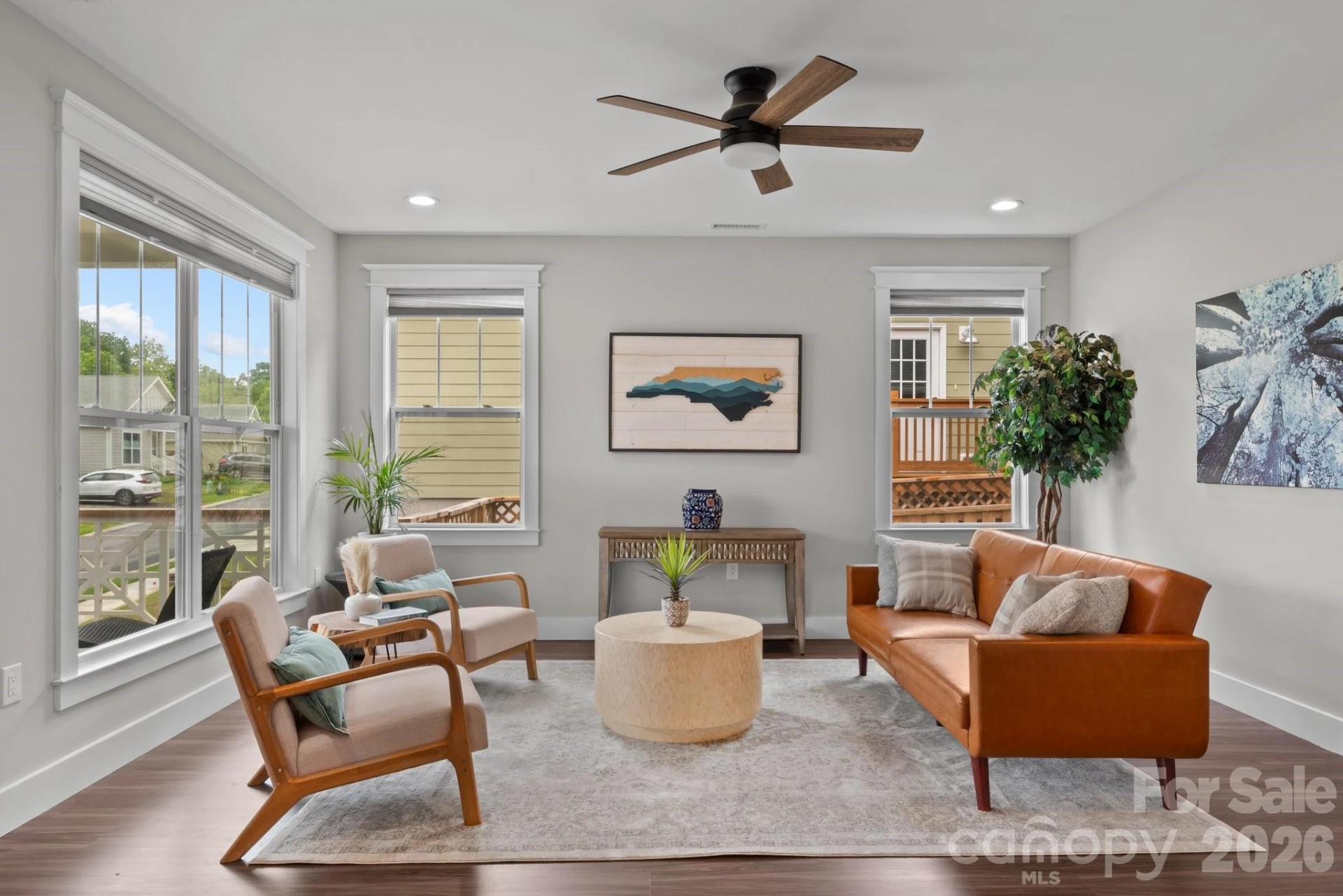 1112 Blueview Drive - Photo 3