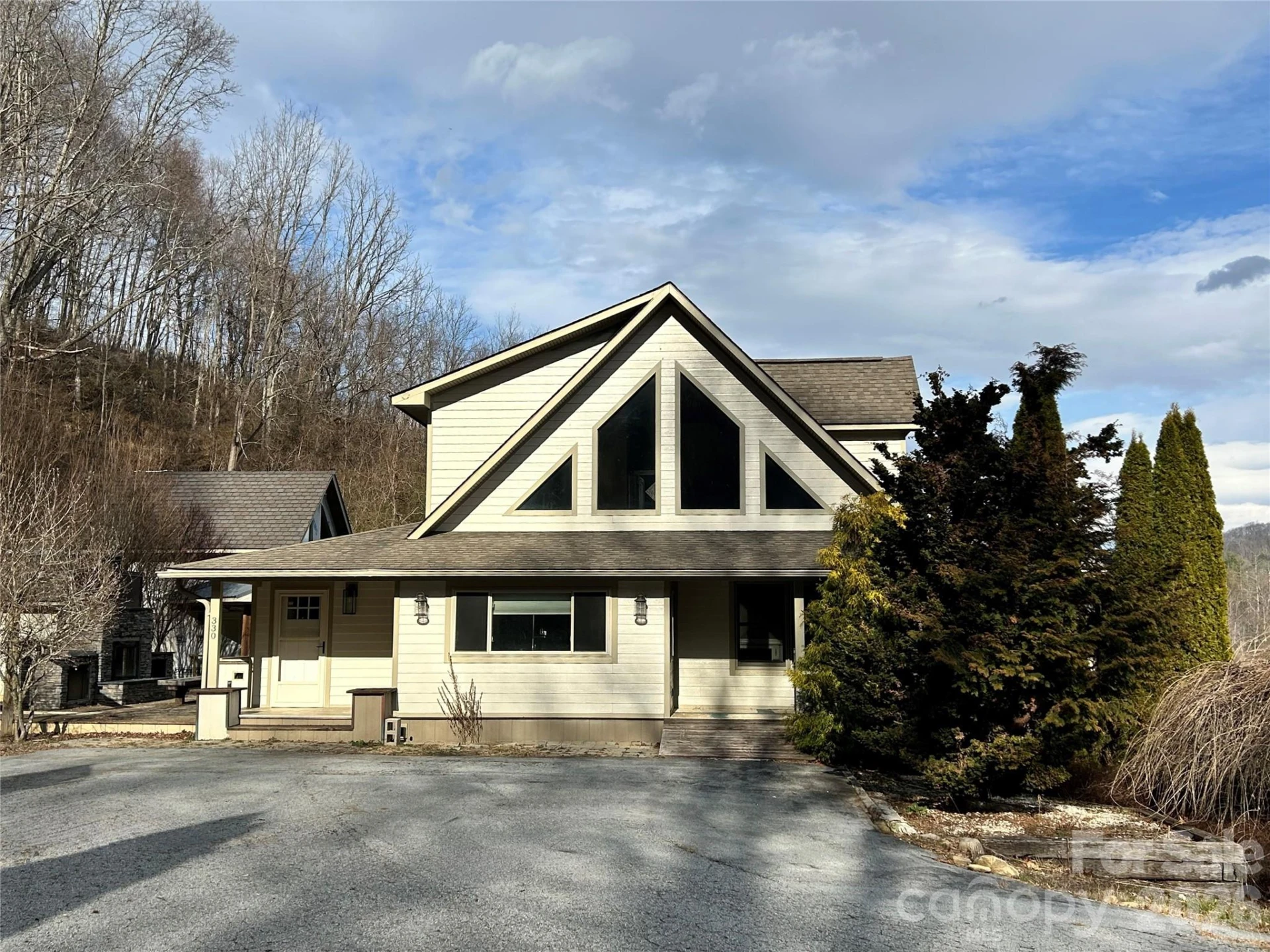 330 Potts Drive - Photo 3