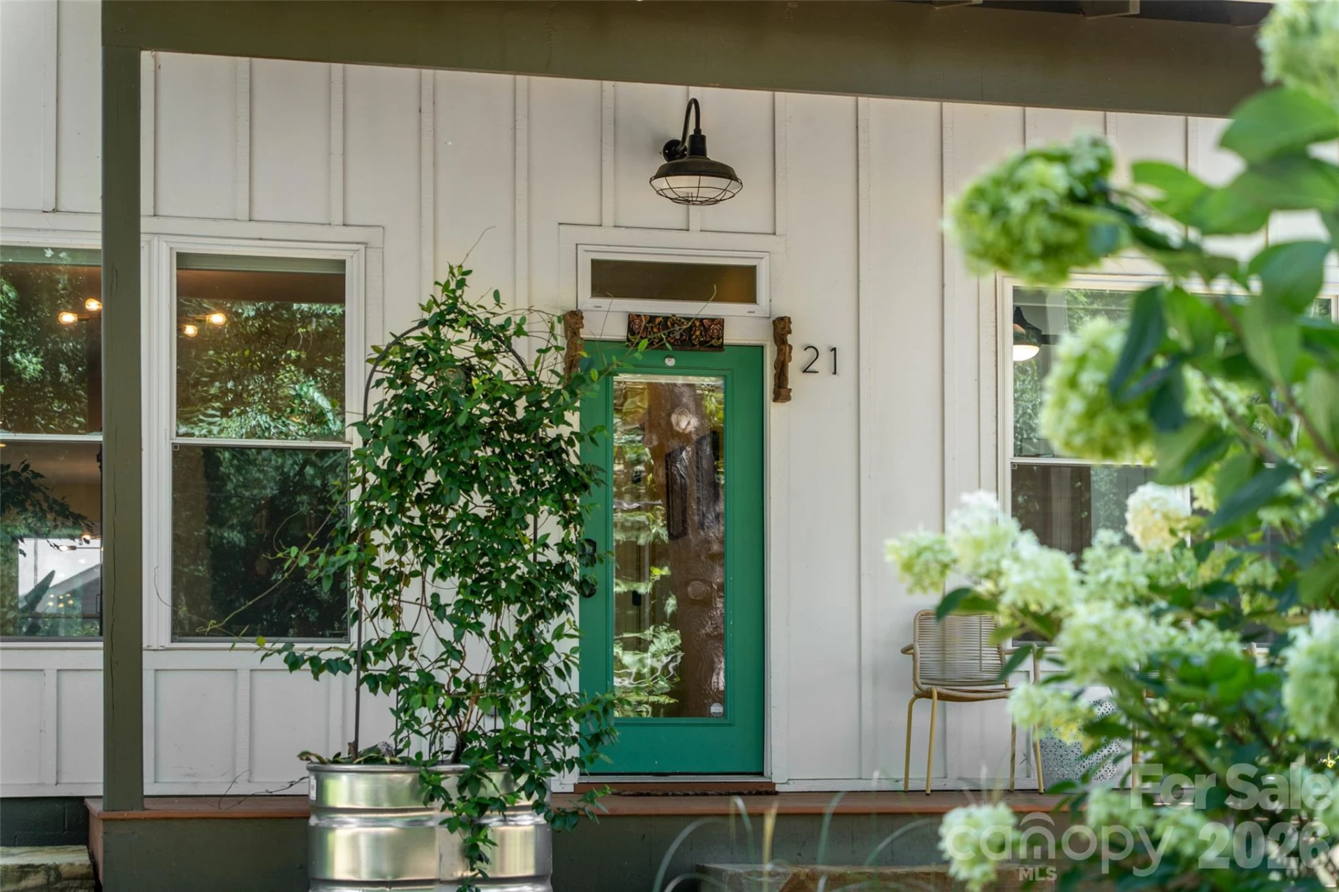 21 Boyd Avenue - Photo 2