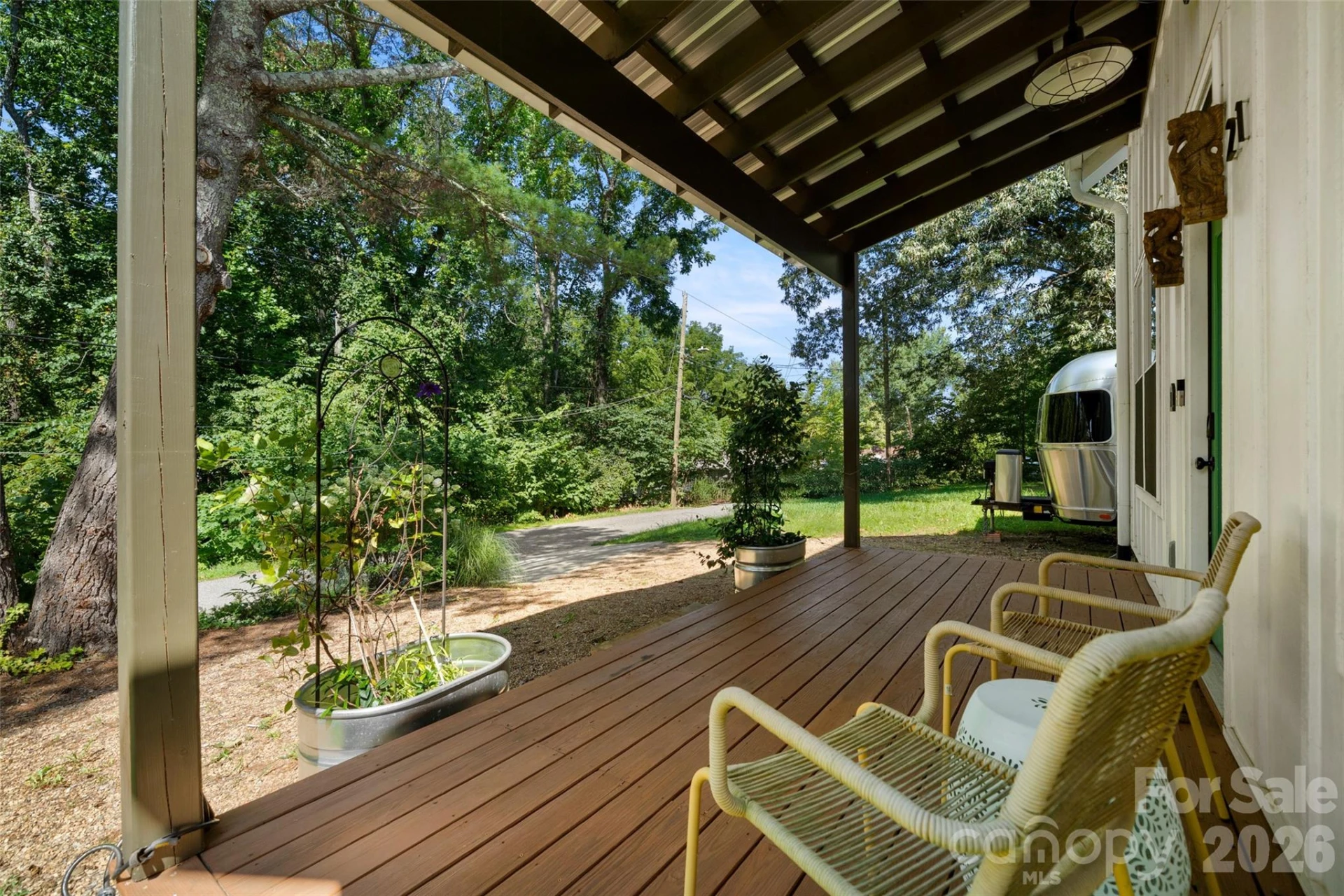 21 Boyd Avenue - Photo 3