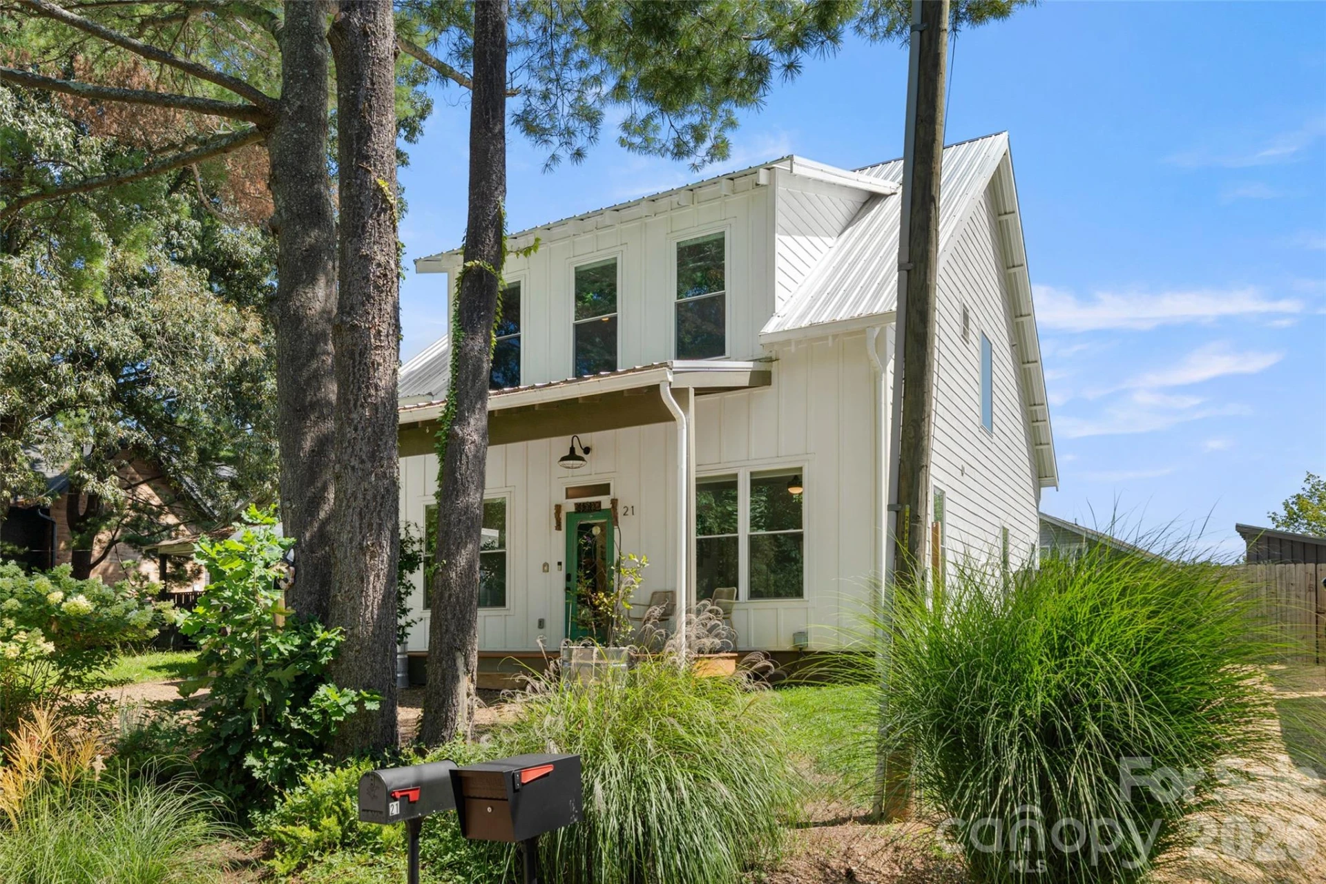 21 Boyd Avenue - Photo 4