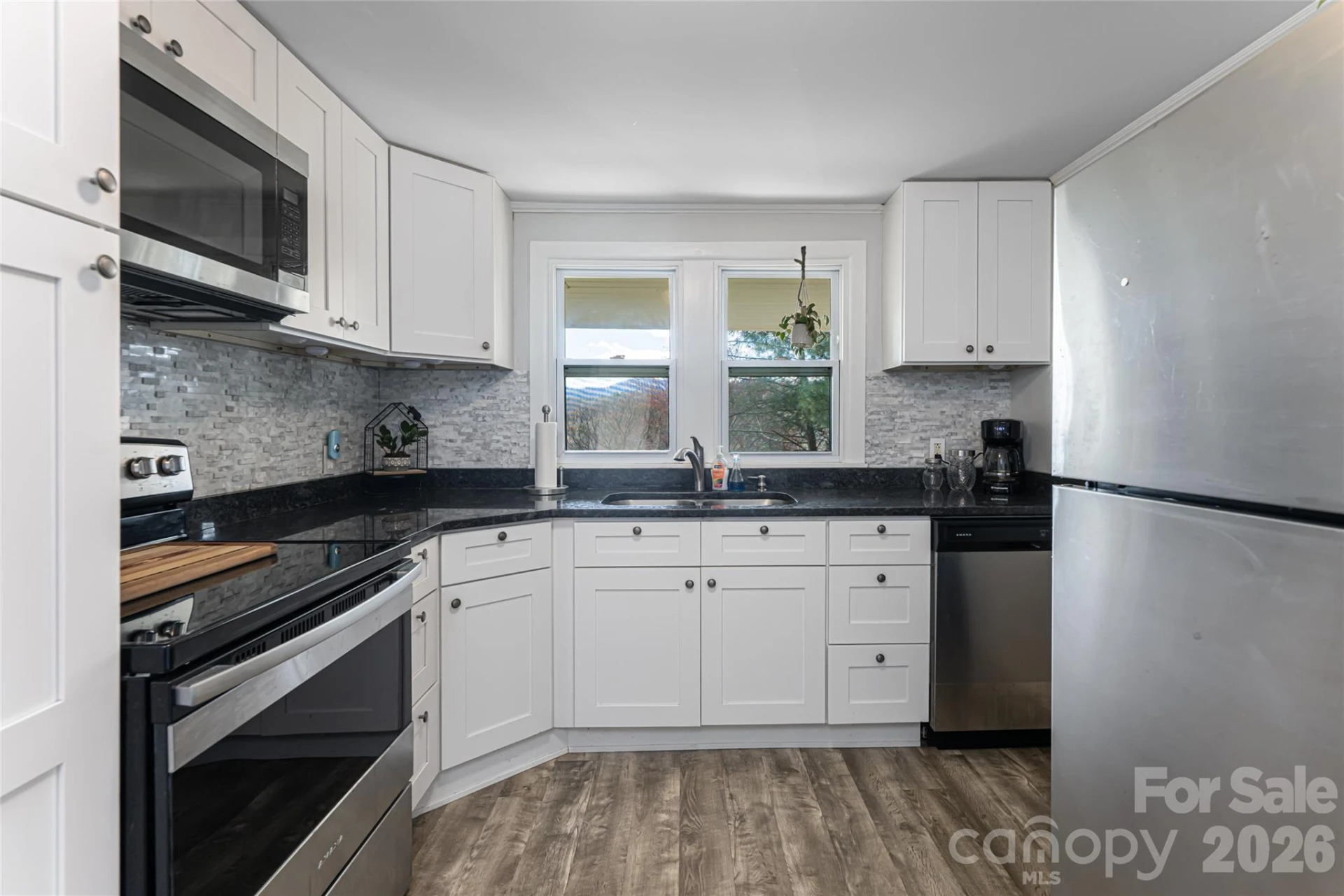 203 Pine Street - Photo 13