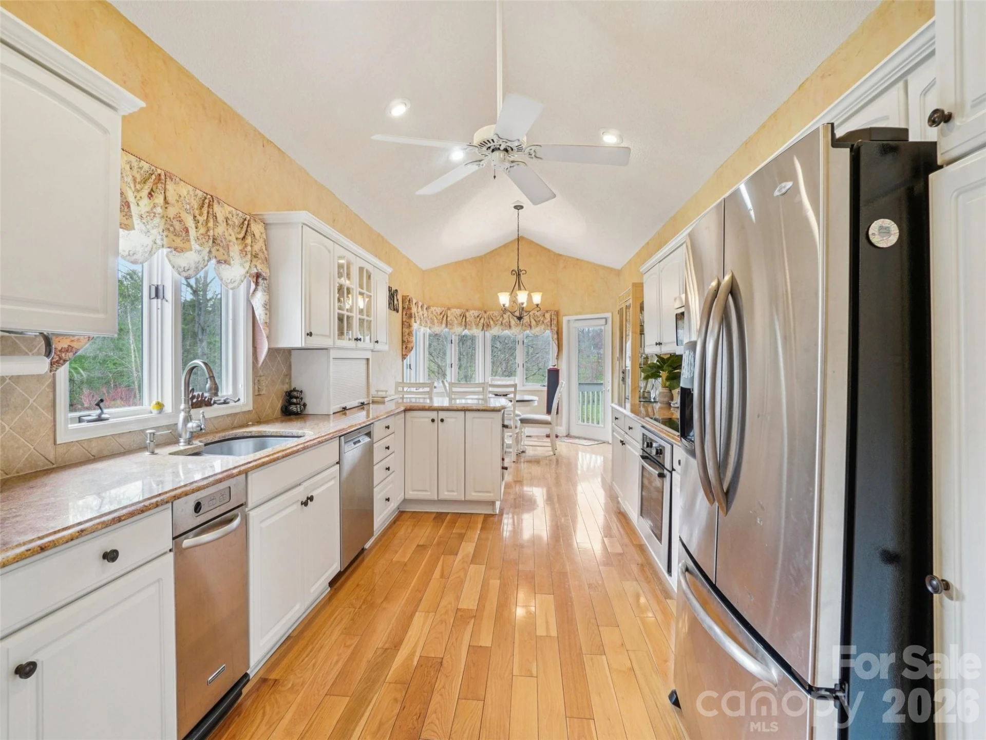 38 Highland Pointe Drive - Photo 12