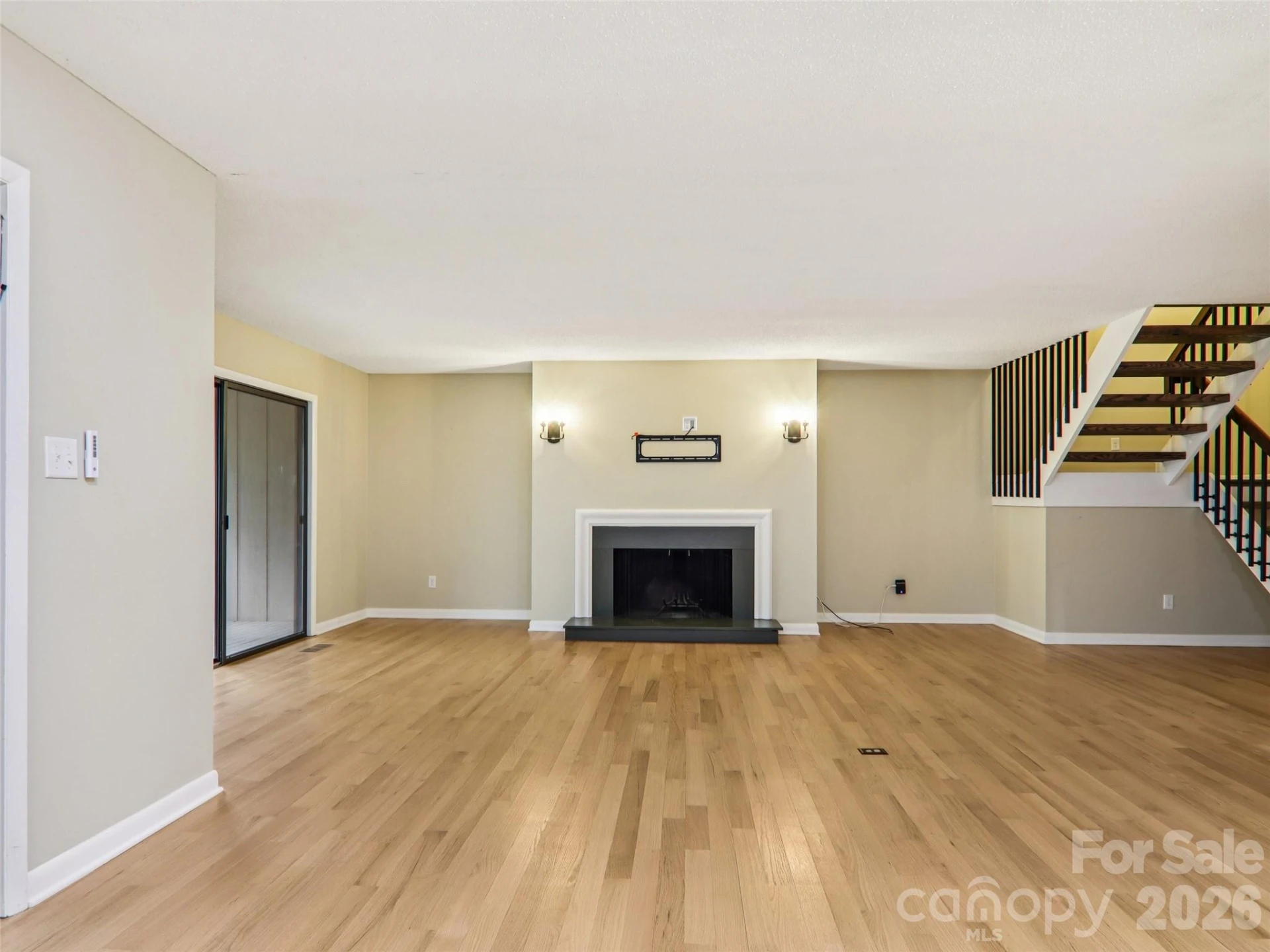 457 Crowfields Drive #6 - Photo 3