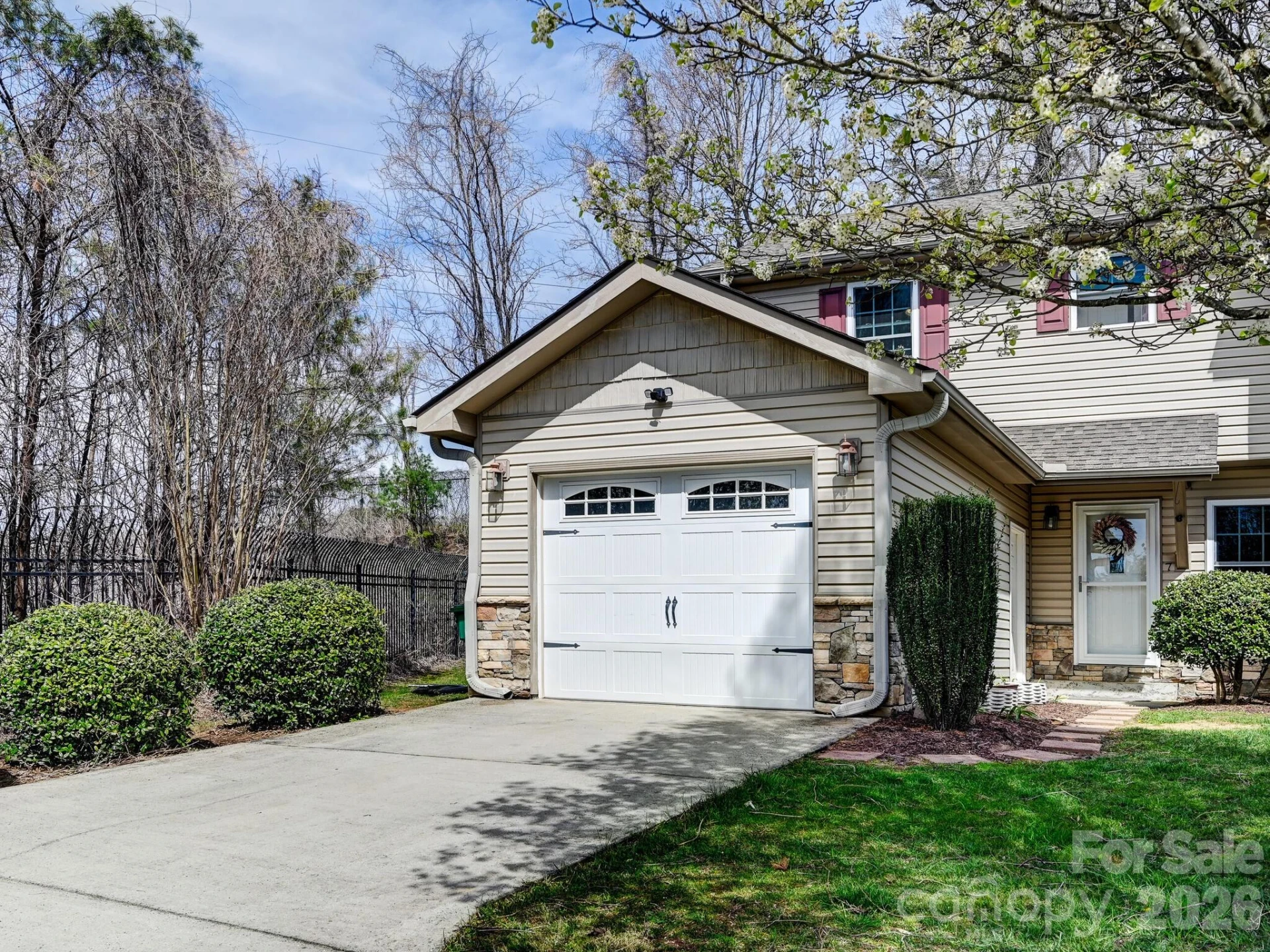 7 Mahogany Road