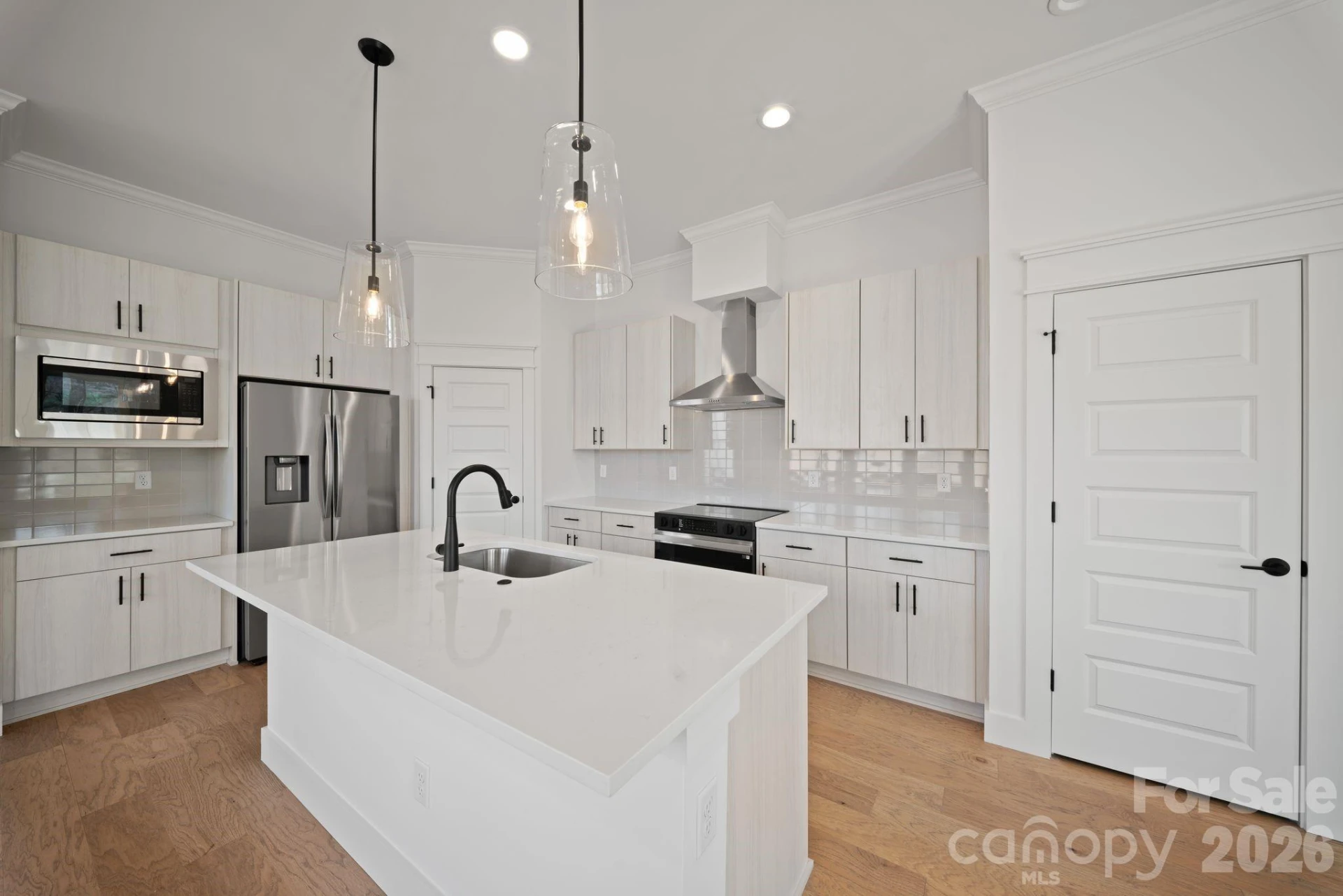 128 Collin Place #35 - Photo 6