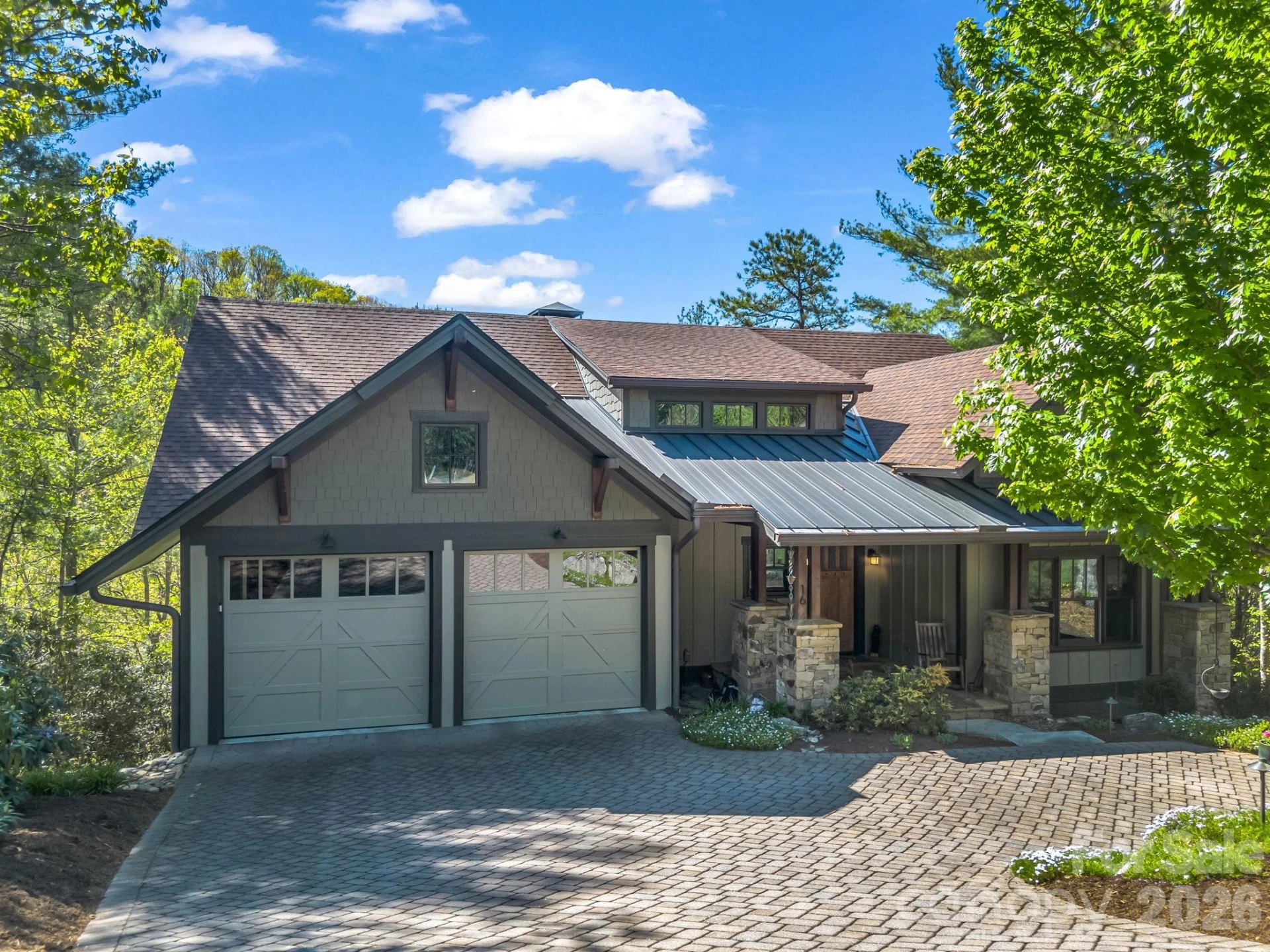 16 Panther Gap Road - Photo 2