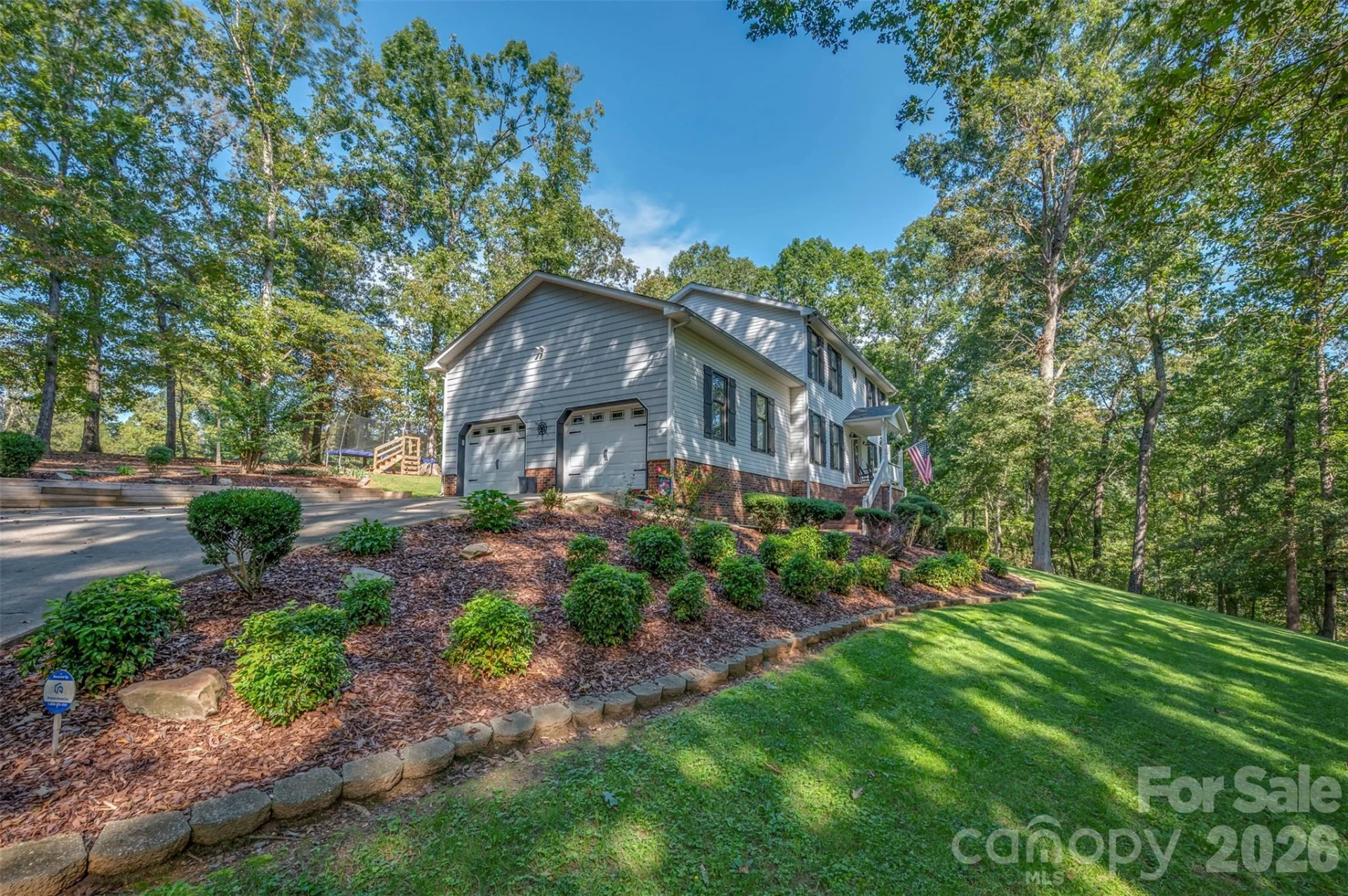379 Moss Drive - Photo 3