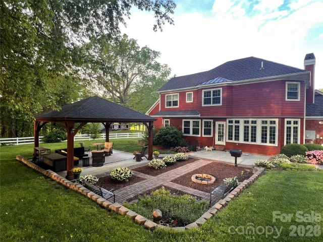 223 Fairway Terrace