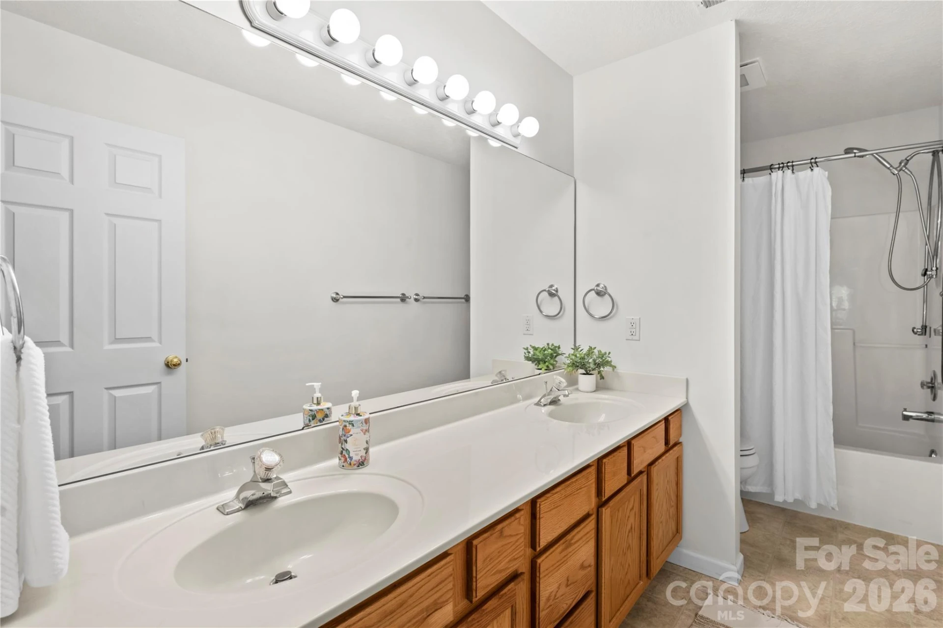 206 Waters Edge Drive - Photo 15