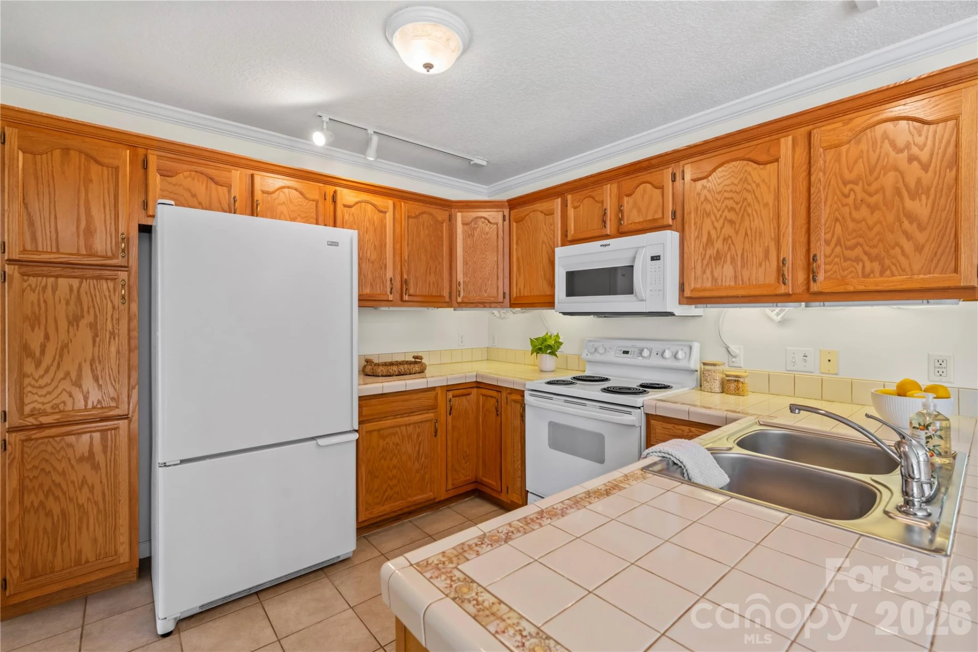 206 Waters Edge Drive - Photo 10