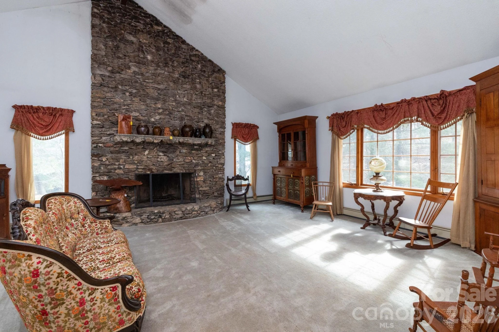 586 Justice Ridge Road - Photo 7