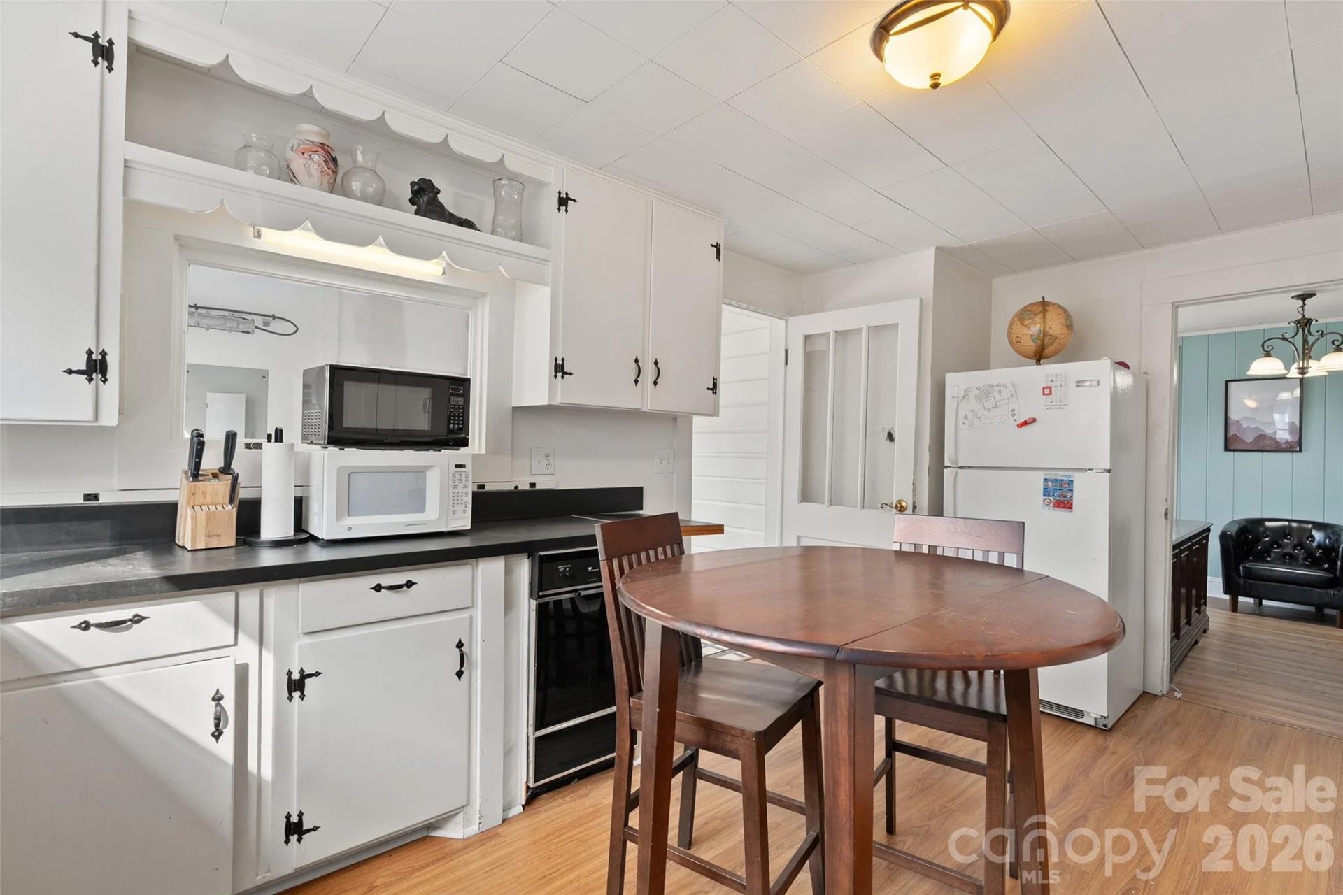 89 Walnut Street - Photo 12
