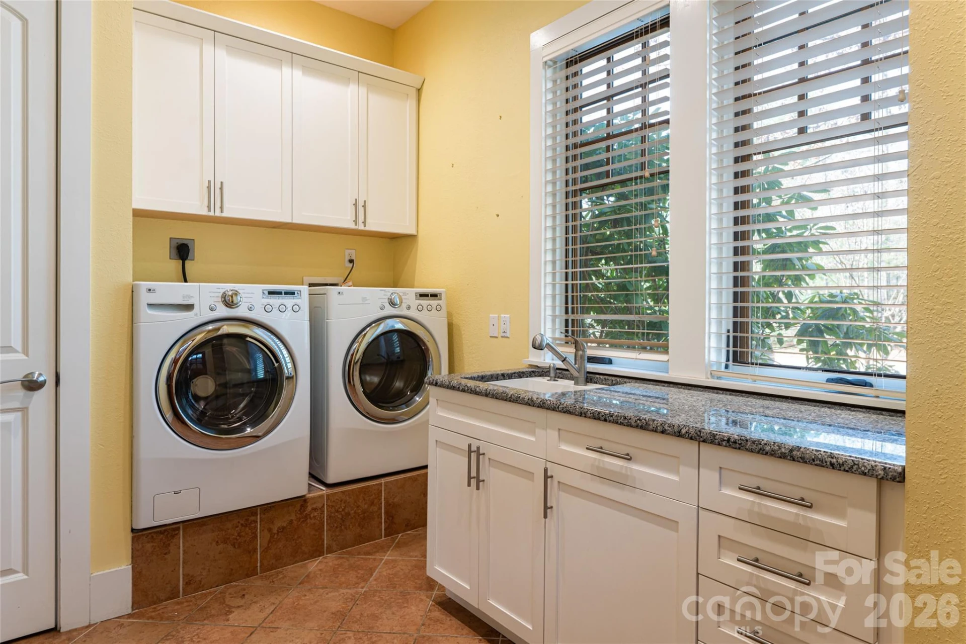 236 Racquet Club Road - Photo 37