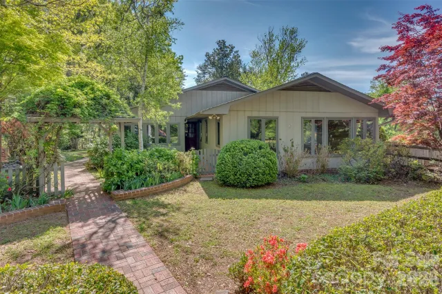 176 Fox Run Lane