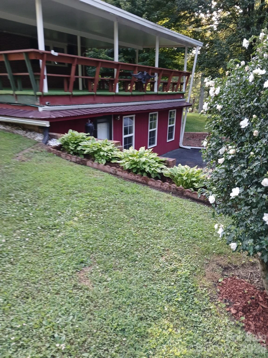 44 Tuttle Road - Photo 4