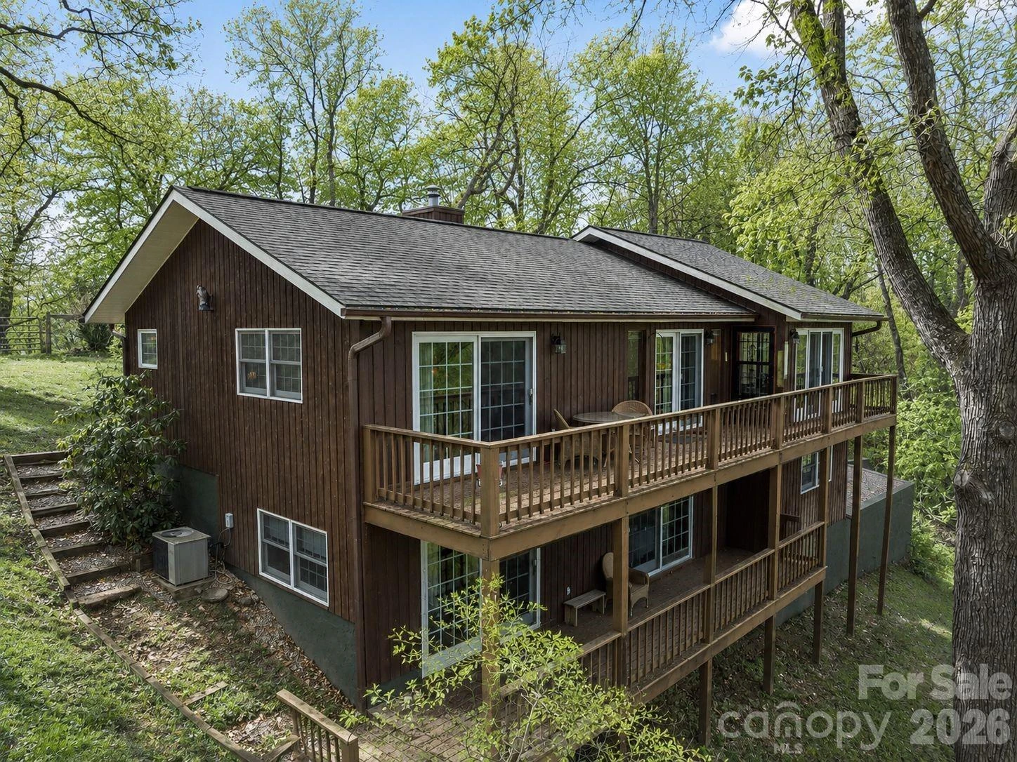 415 Treetop Lane - Photo 2