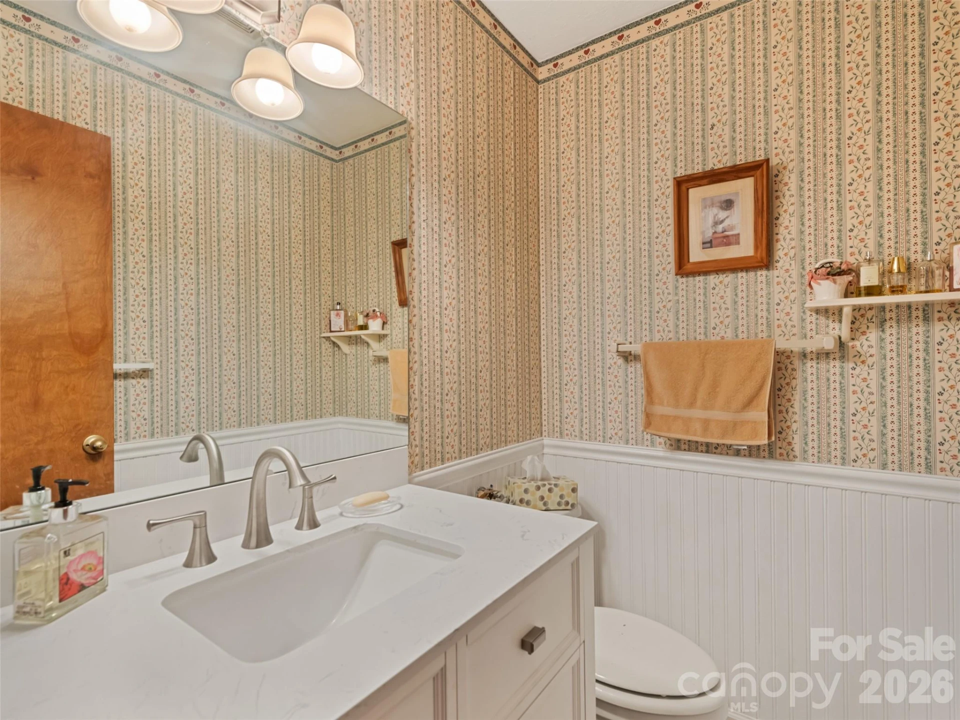 415 Treetop Lane - Photo 18
