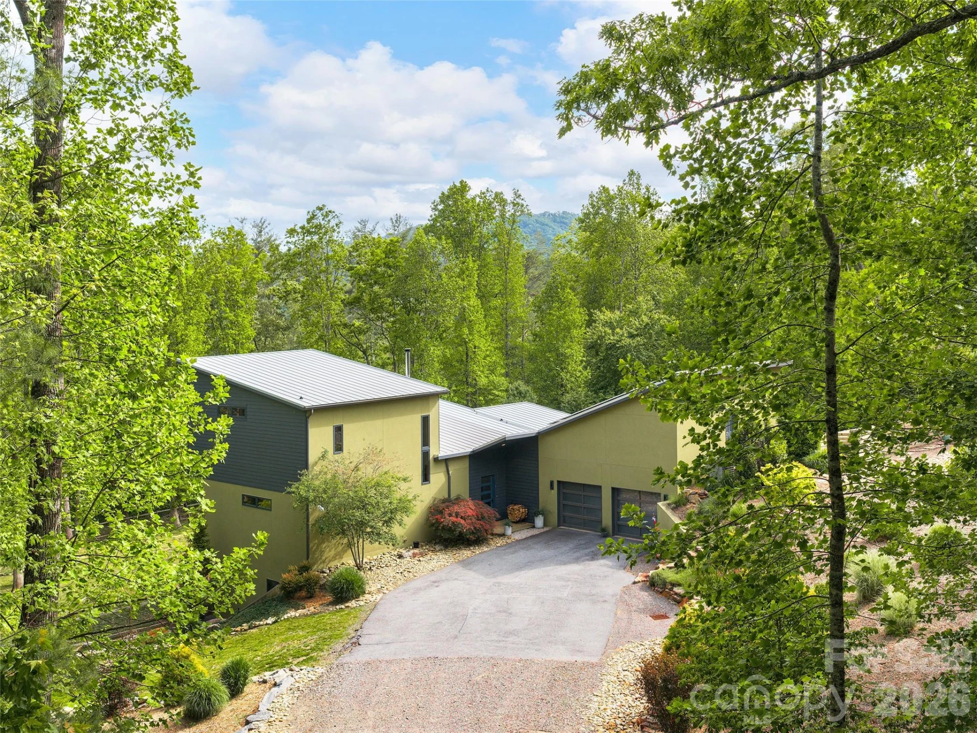 15 Sourwood Lane - Photo 2