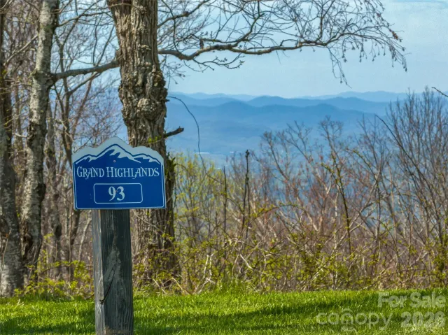 487 Grand Highland Drive