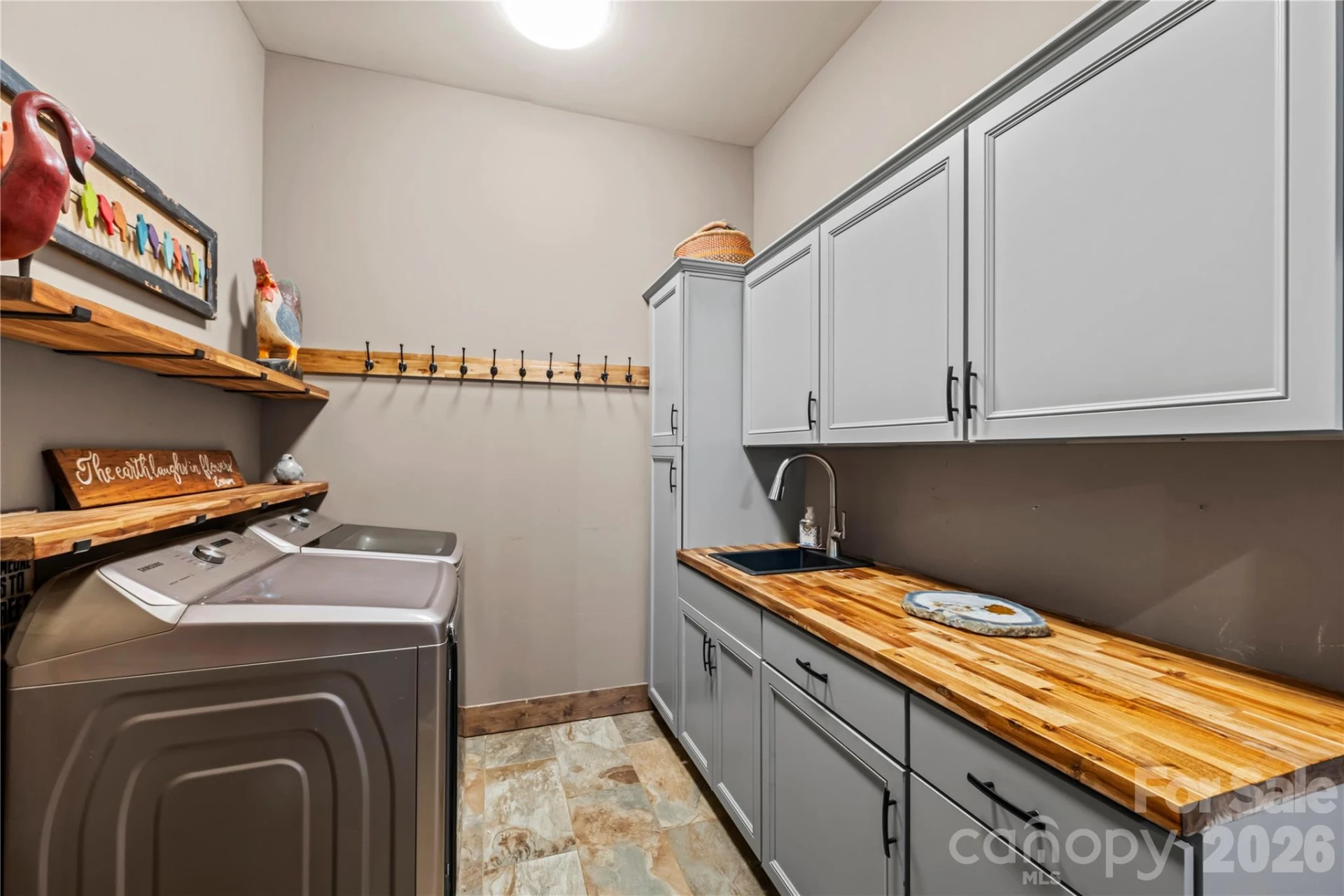 28 Gracie Lane - Photo 27