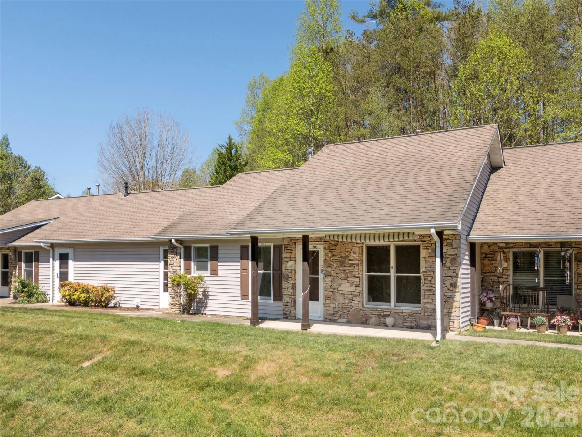 203 Rocky Mountain Way - Photo 4