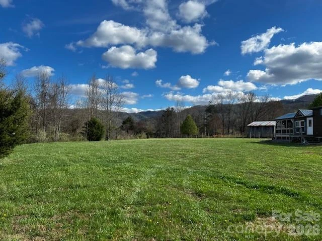 137 Cowboy Lane - Photo 3