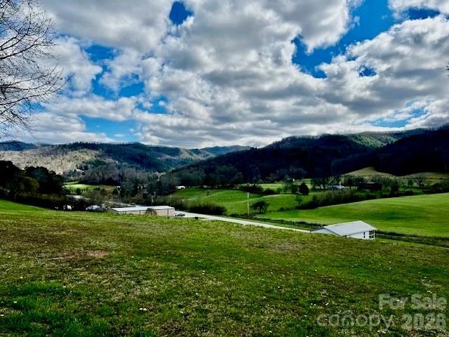 137 Cowboy Lane - Photo 2