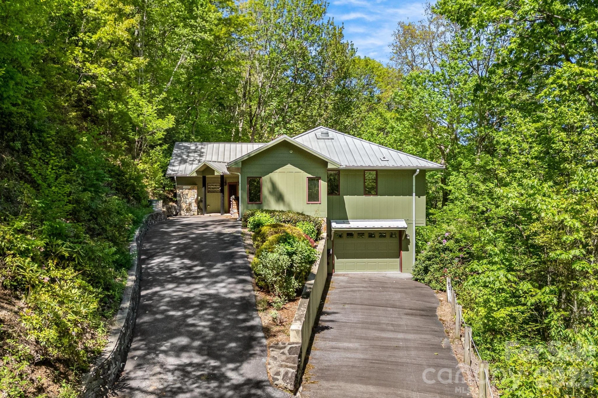 1760 Winding Creek Drive - Photo 2