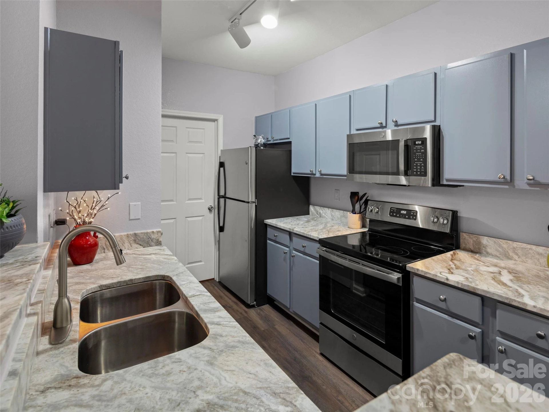 900 Vista Lake Drive #208 - Photo 10