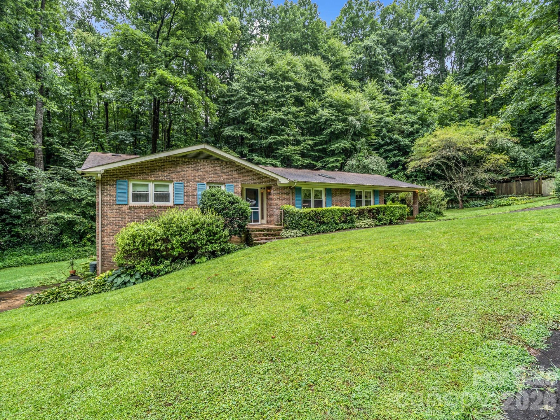 103 Maplewood Lane - Photo 3
