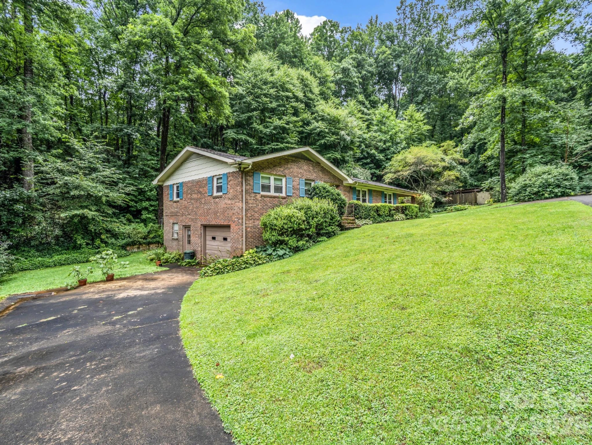 103 Maplewood Lane - Photo 4